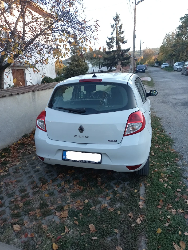 Renault Clio, снимка 3 - Автомобили и джипове - 49610380