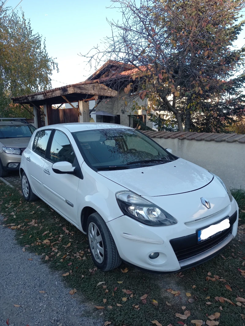 Renault Clio, снимка 2 - Автомобили и джипове - 49610380