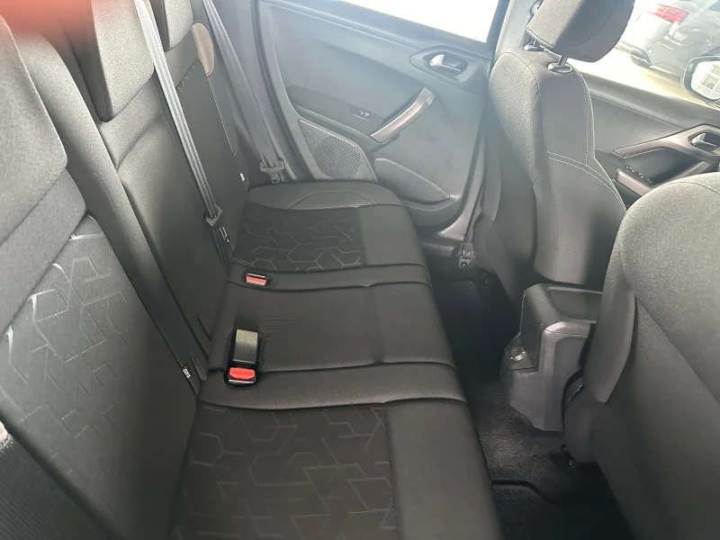 Peugeot 2008 1.6, снимка 10 - Автомобили и джипове - 52495185