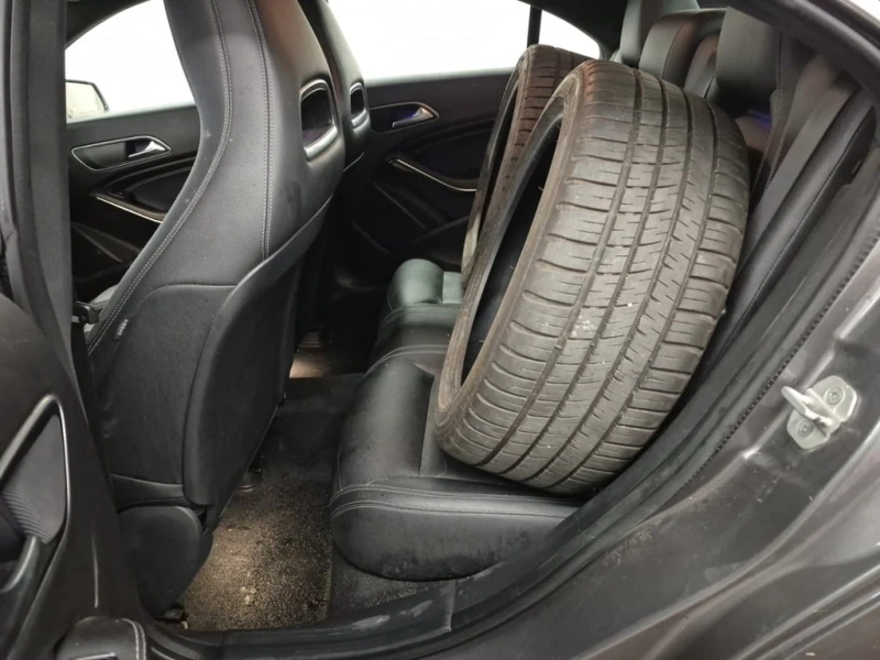 Mercedes-Benz CLA * 250 * CARFAX * ЦЕНА ДО БГ, снимка 11 - Автомобили и джипове - 52975472