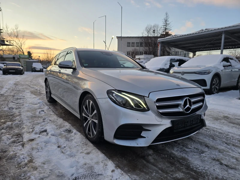 Mercedes-Benz E 220 2.2CDI 194к.с Head-up 4MATIC AMG, снимка 2 - Автомобили и джипове - 53082163