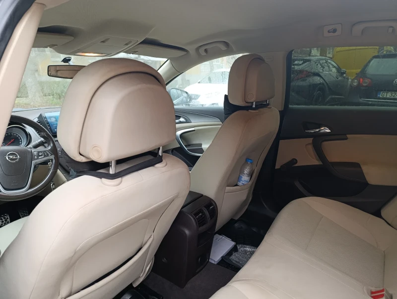 Opel Insignia, снимка 2 - Автомобили и джипове - 53209805