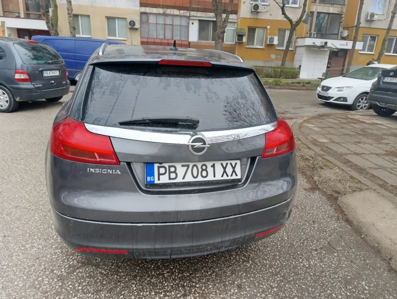 Opel Insignia, снимка 16 - Автомобили и джипове - 53209805