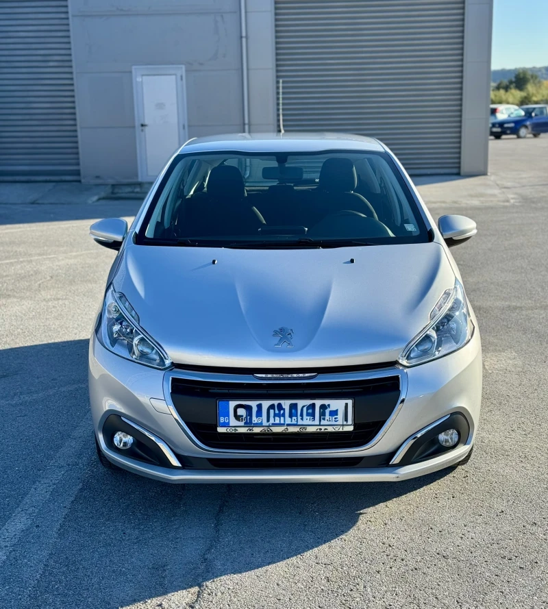 Peugeot 208 Active 1.2 VTi, снимка 2 - Автомобили и джипове - 53300386