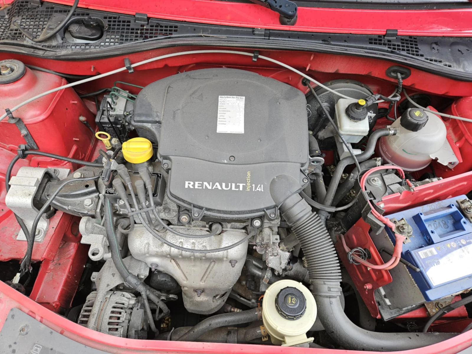 Dacia Logan 1.4i - изображение 4