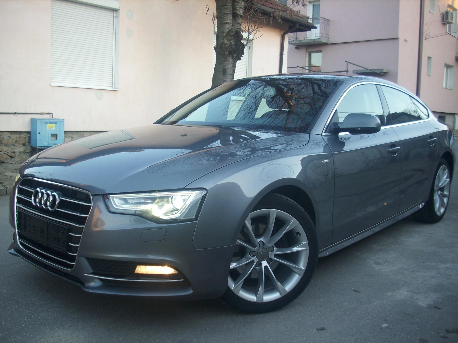 Audi A5 2.0TDI-S-LINE-SPORTBACK-136PS-FULLMAX-PERFEKTEN - изображение 2