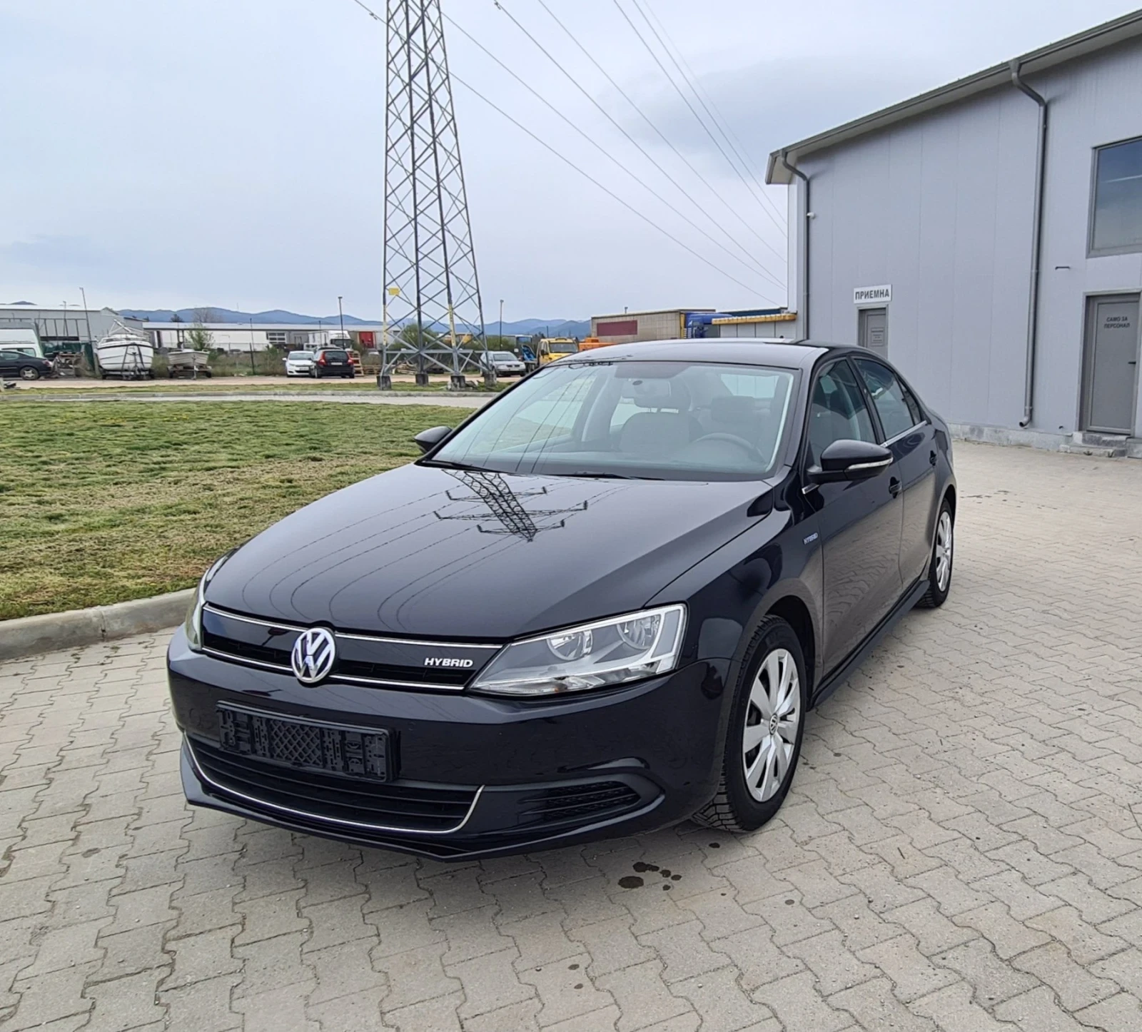 VW Jetta Hybrid/ Без Забележки !!Подарък Регистрация  - изображение 2