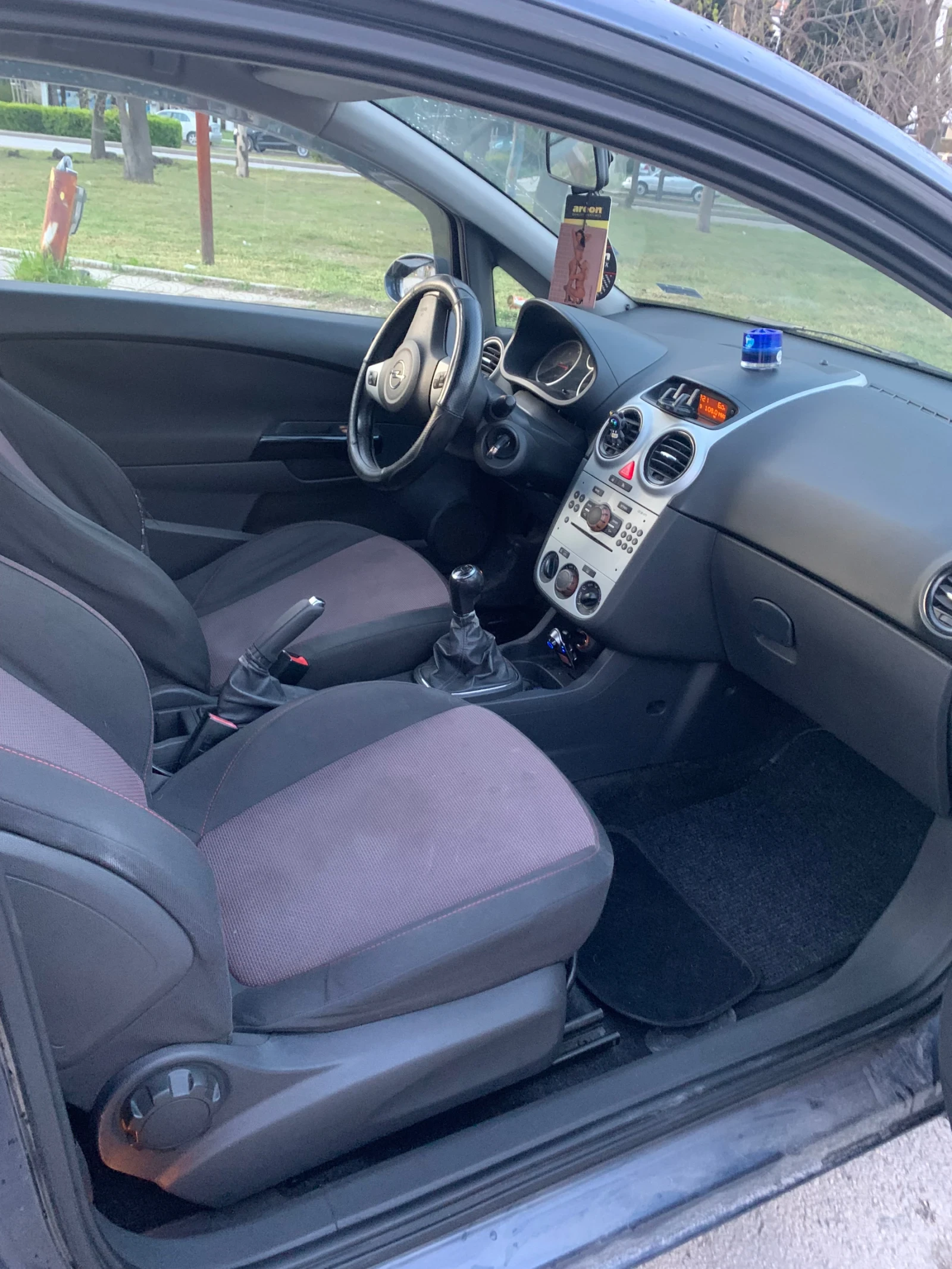 Opel Corsa  - изображение 4