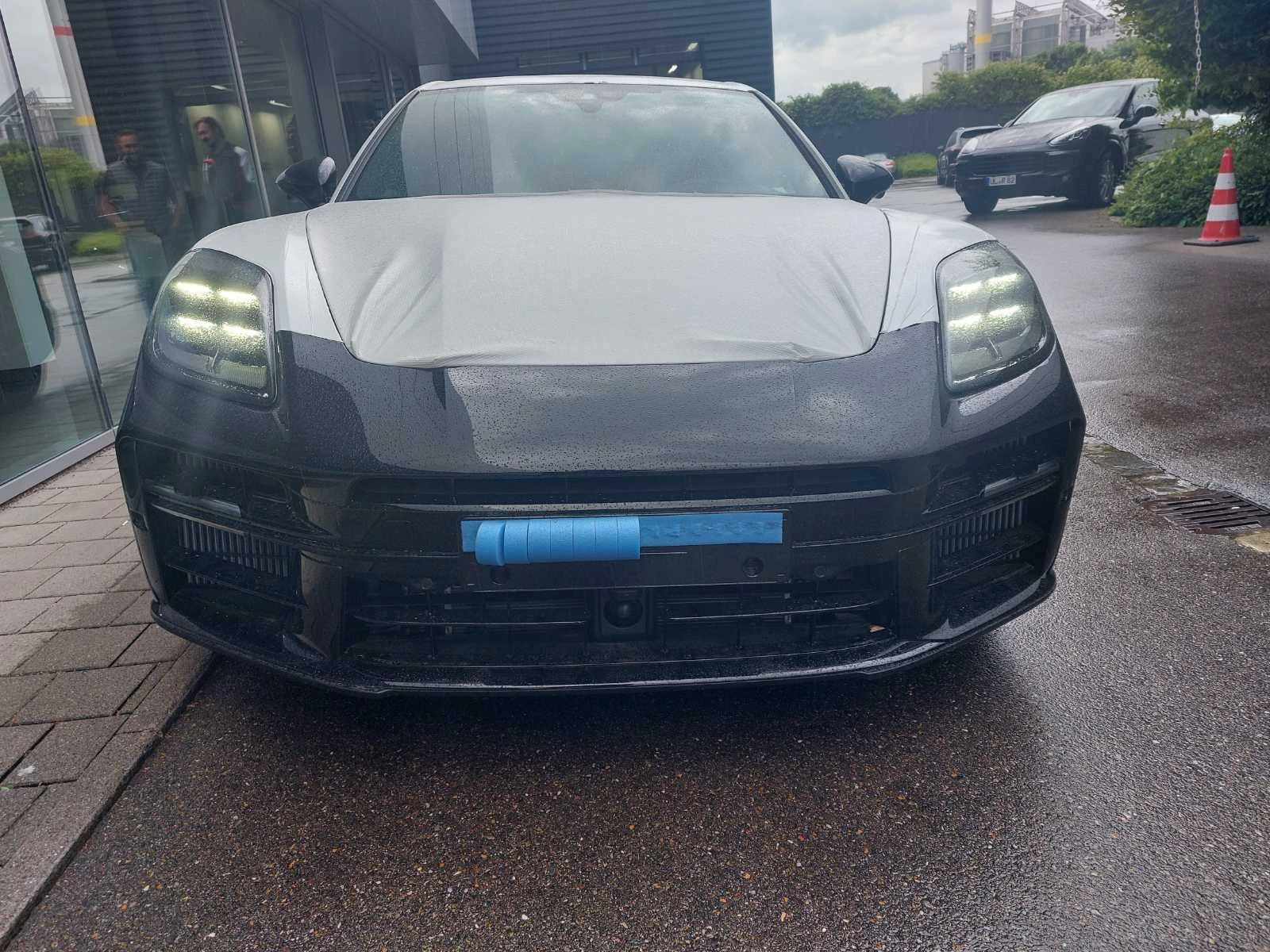 Porsche Panamera TURBO PLUG-IN HYBRID EXCLUSIVE MANUFACTUR BURM - изображение 2