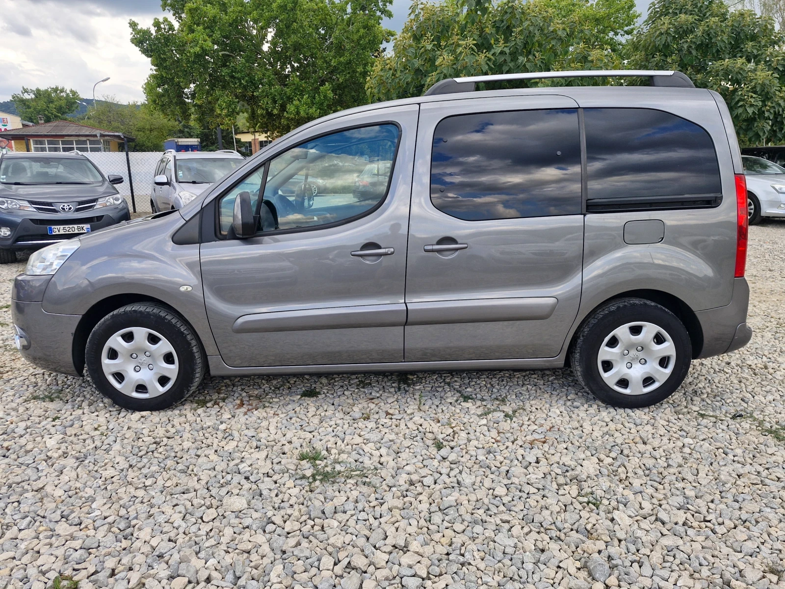 Peugeot Partner 1, 6* 109ps* AC* PDC* PANO*  - изображение 2