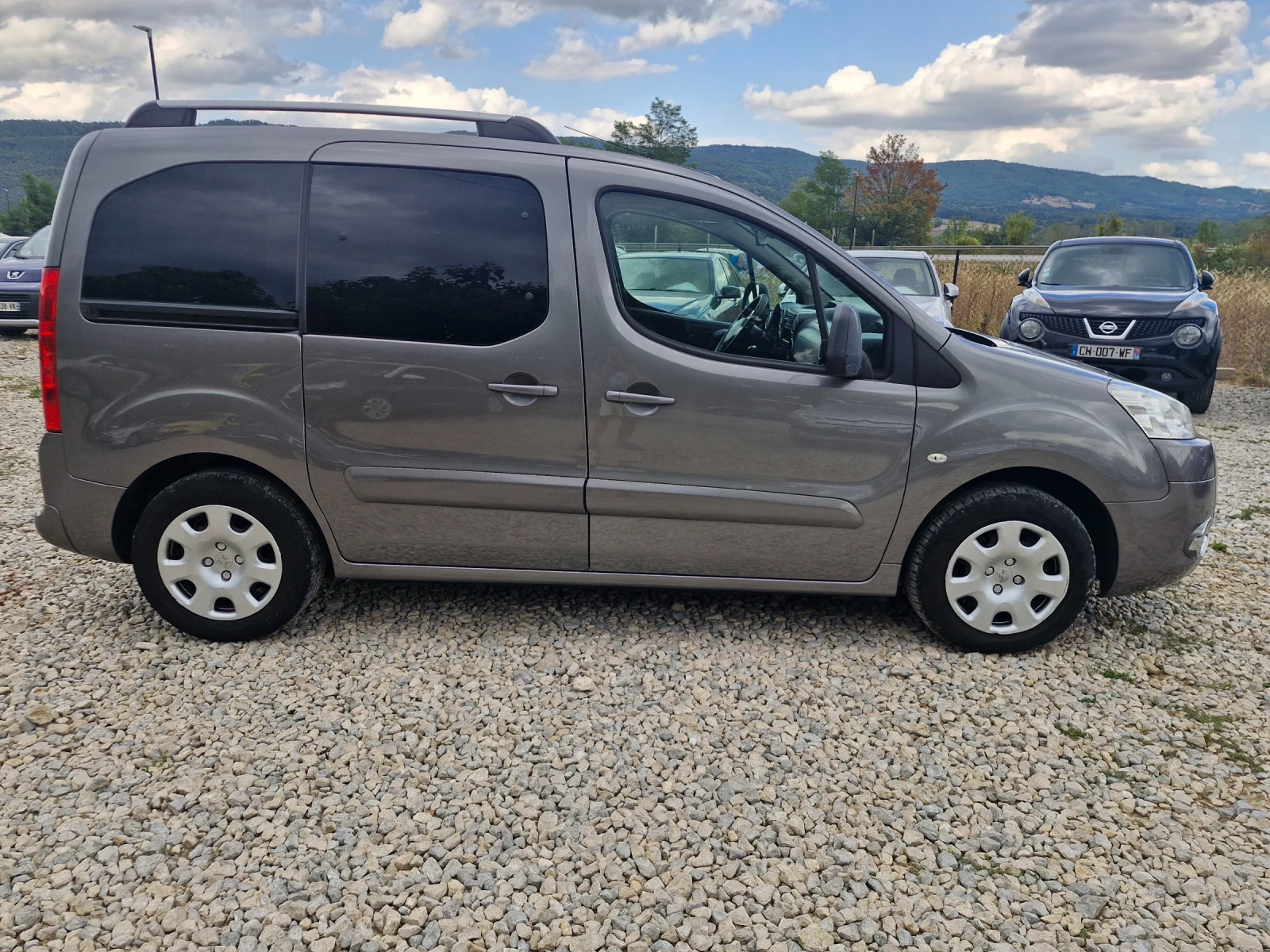 Peugeot Partner 1, 6* 109ps* AC* PDC* PANO*  - изображение 6