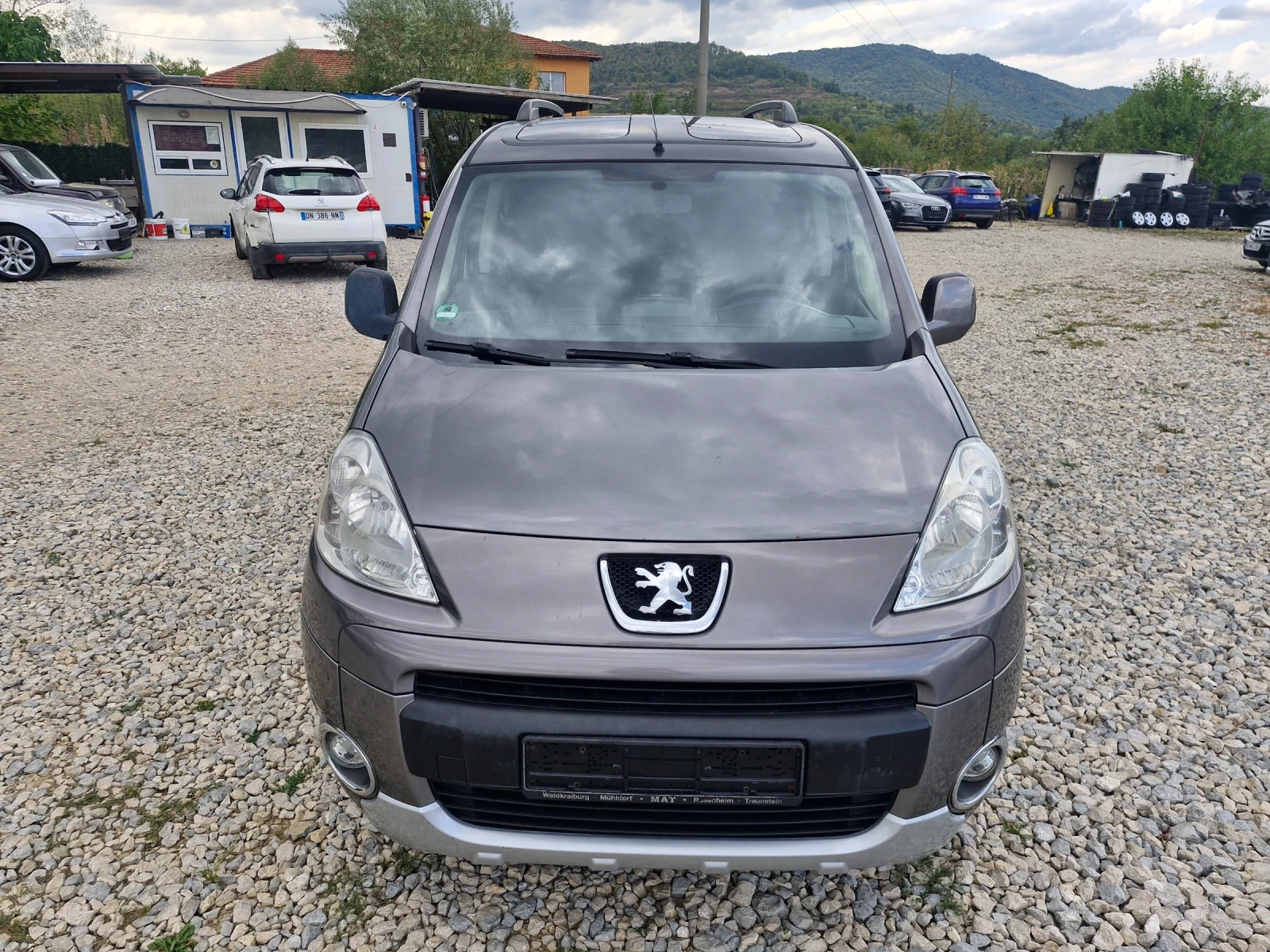 Peugeot Partner 1, 6* 109ps* AC* PDC* PANO*  - изображение 8
