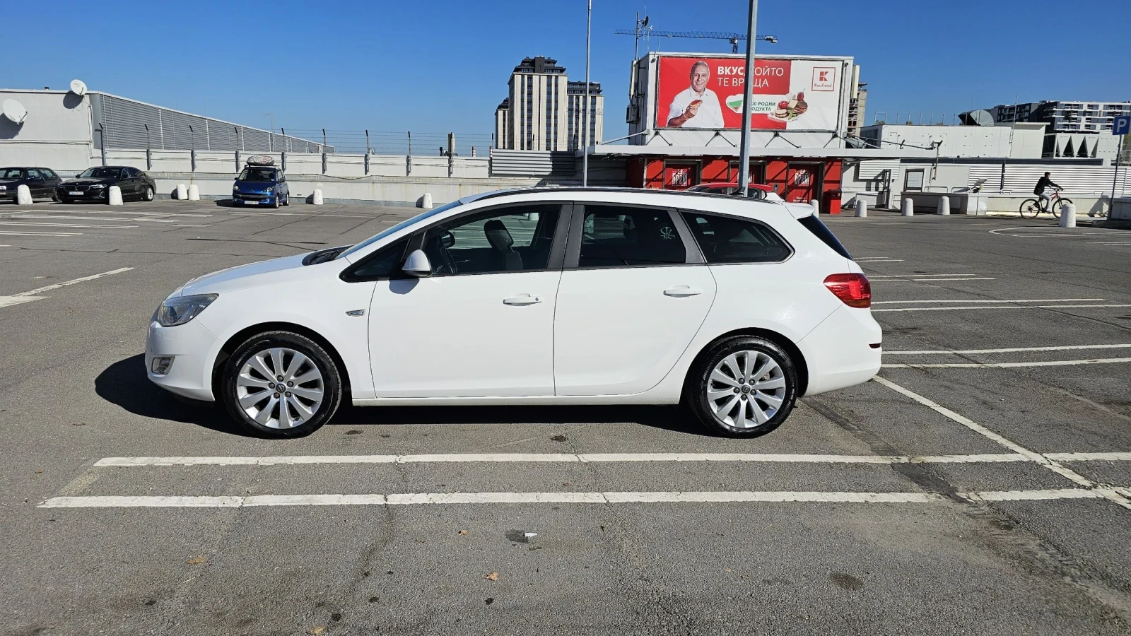 Opel Astra J - изображение 2