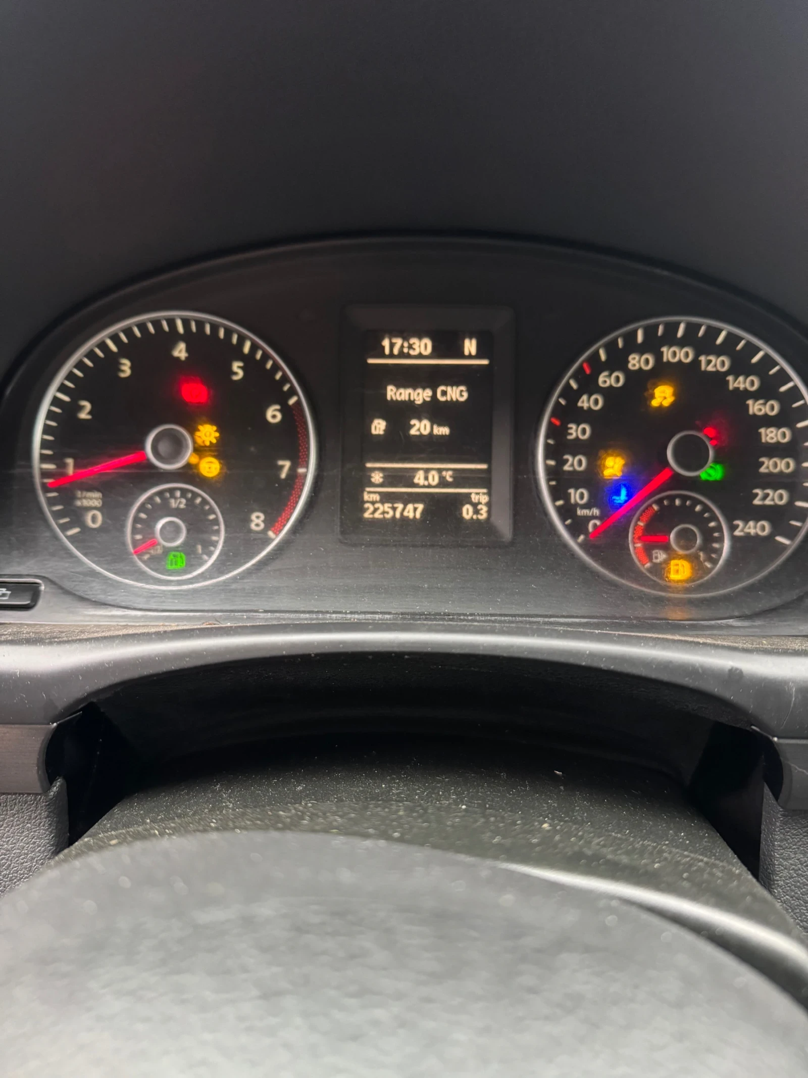 VW Touran 1.4tsi  150кс. метан-бензин - изображение 7