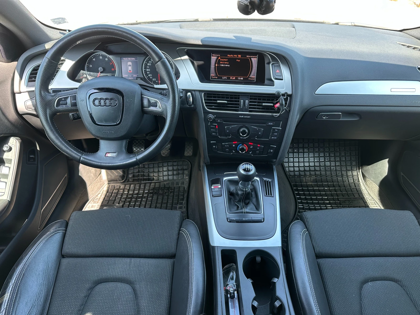 Audi A4 1.8TFSI QUATTRO, снимка 10 - Автомобили и джипове - 54372818