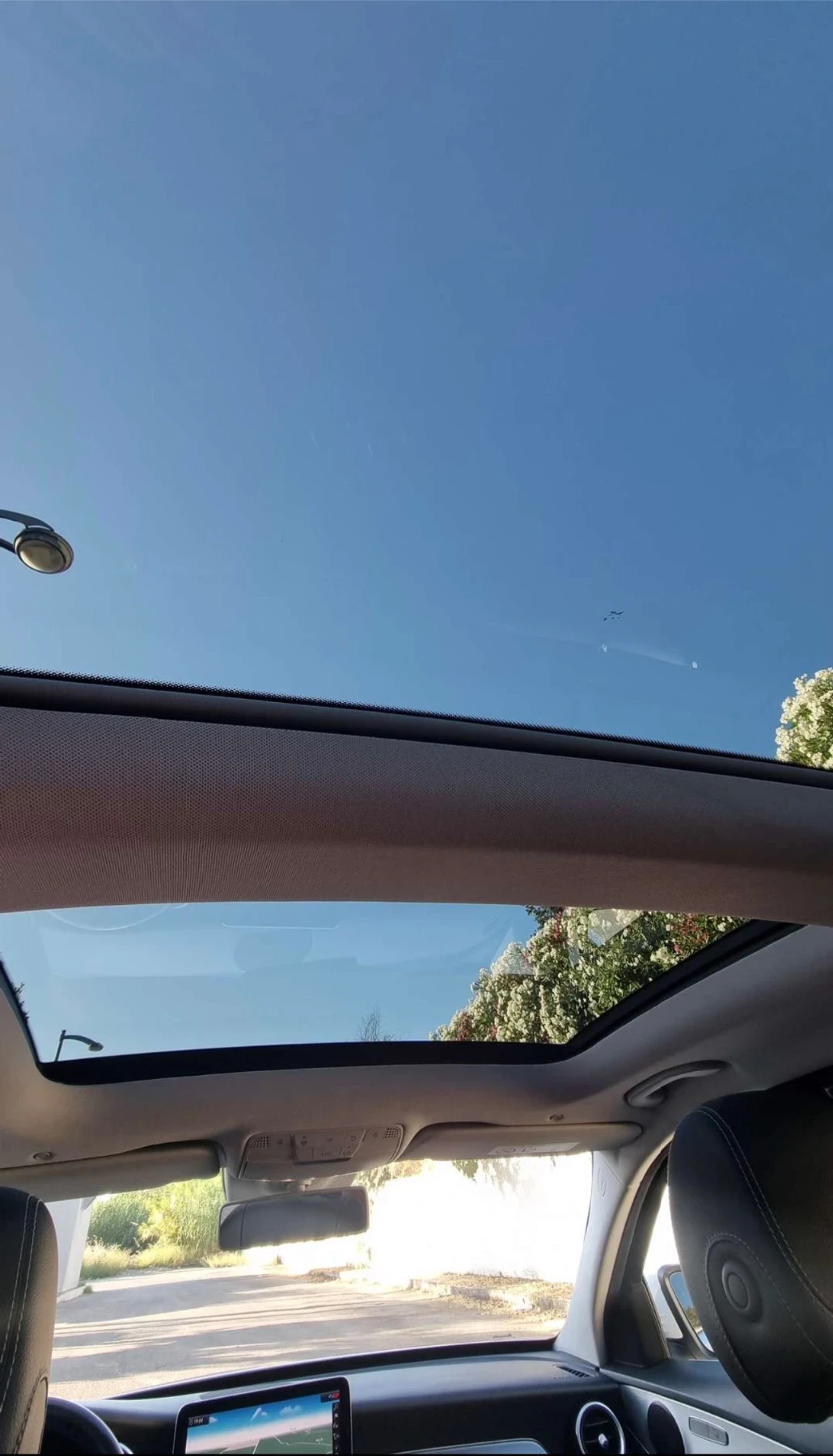 Mercedes-Benz C 220 /// AMG / 4 MATIC / FACELIFT / ПАНОРАМА / ПОДГРЕВ - изображение 10