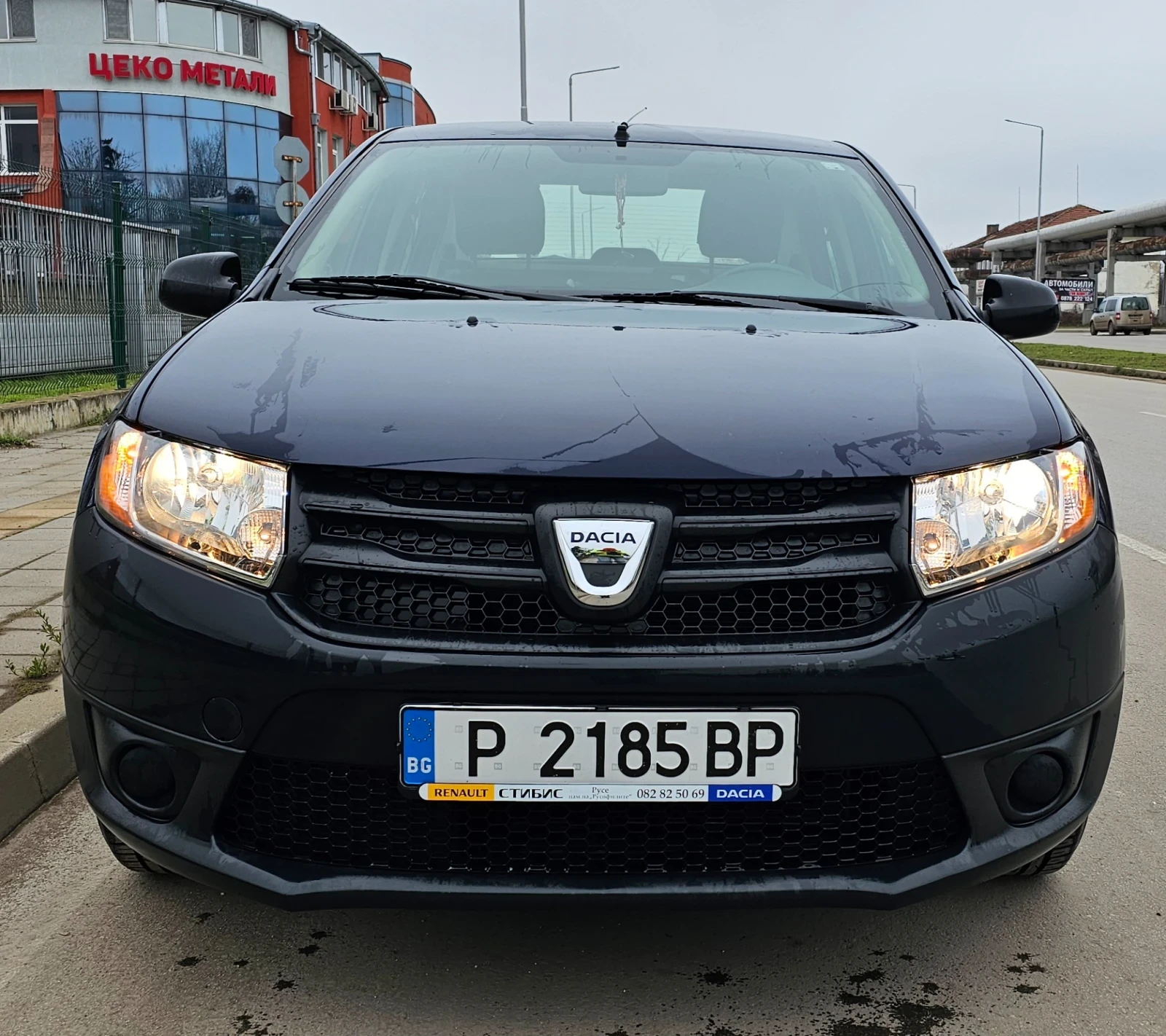 Dacia Logan, снимка 2 - Автомобили и джипове - 53914631