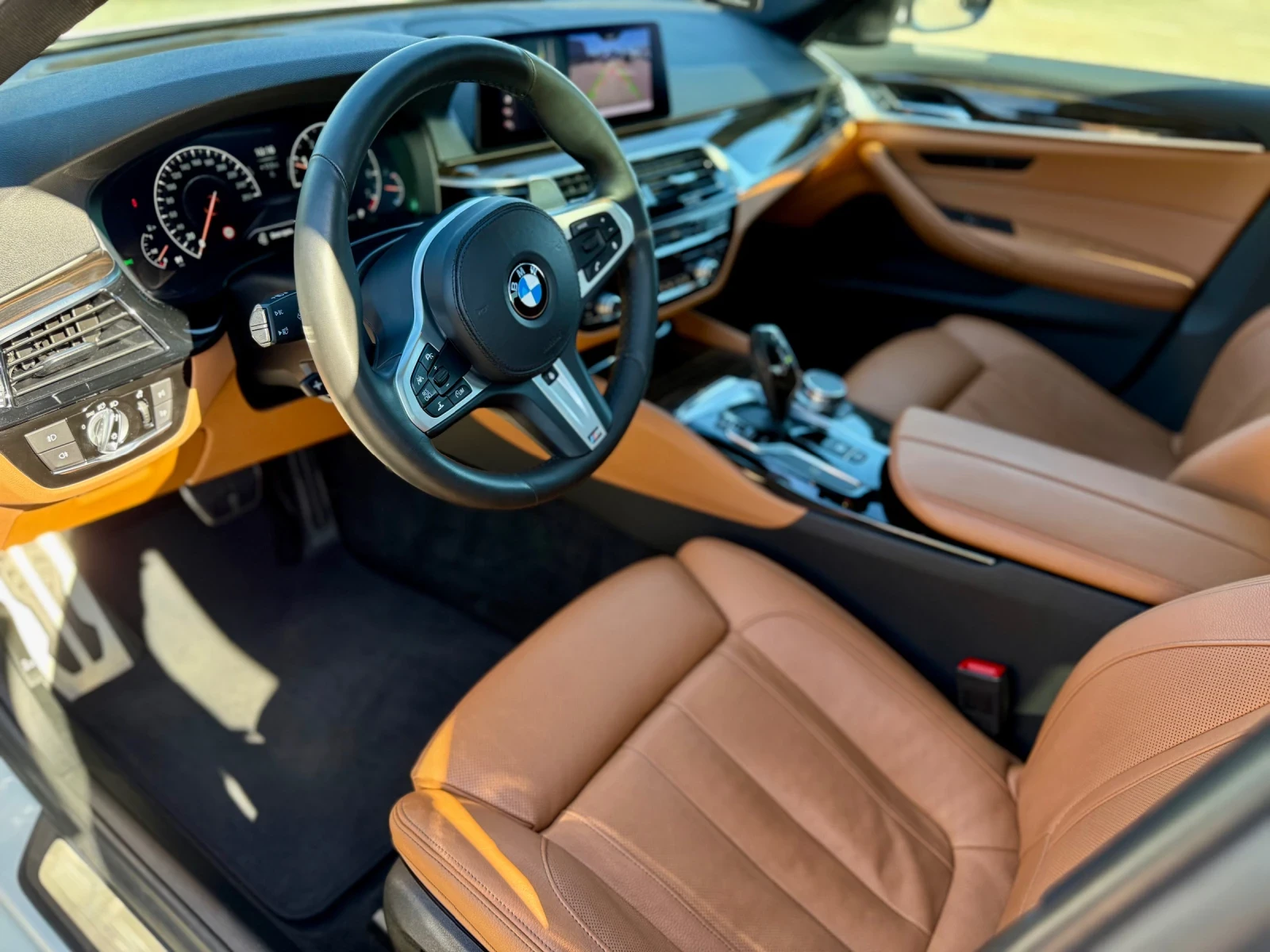 BMW 540 540i G30 B58 M-Sport от Германия !, снимка 8 - Автомобили и джипове - 54108094