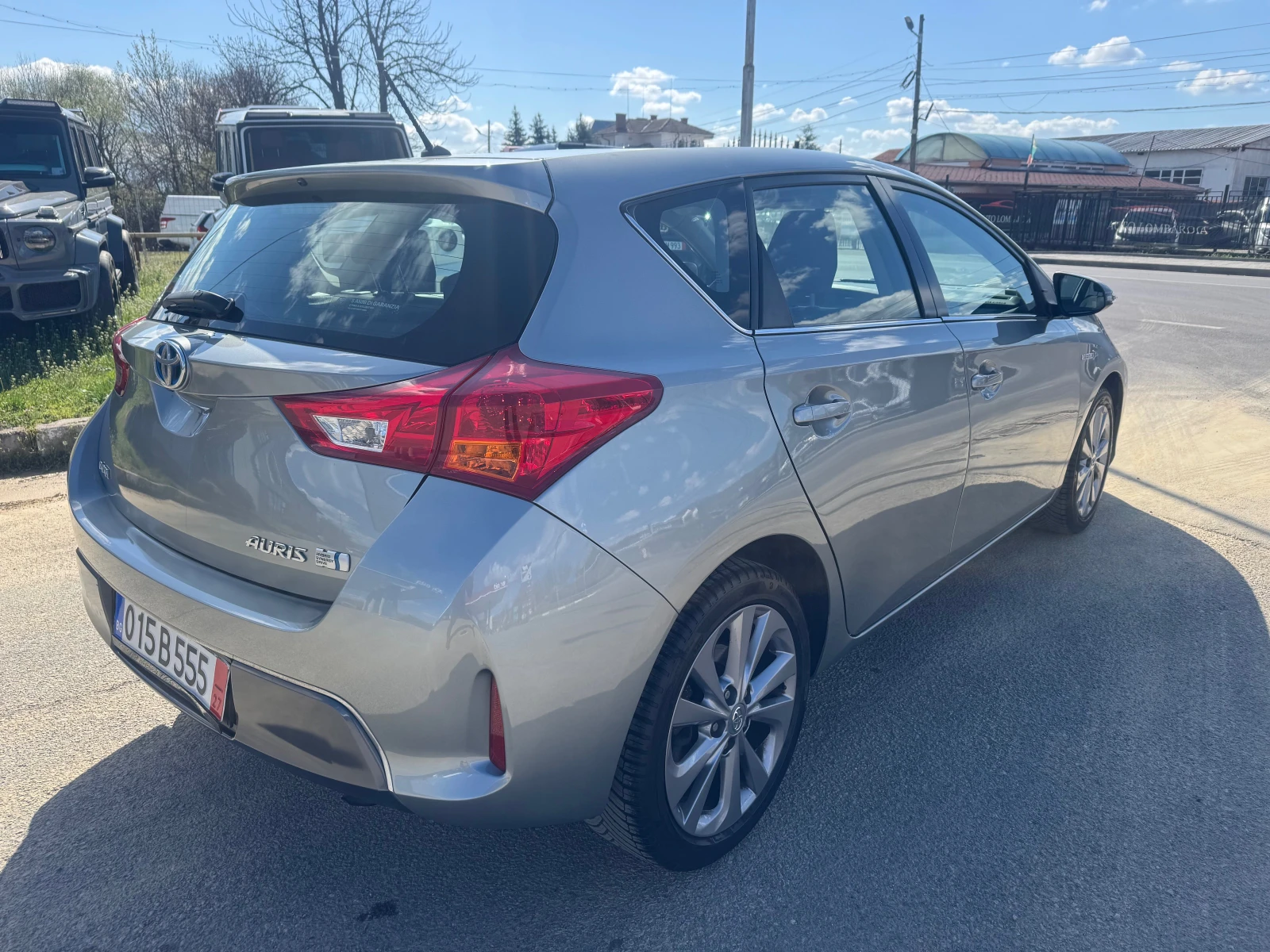 Toyota Auris 1.8 Hybrid EURO 5 NAVI , снимка 8 - Автомобили и джипове - 54143837