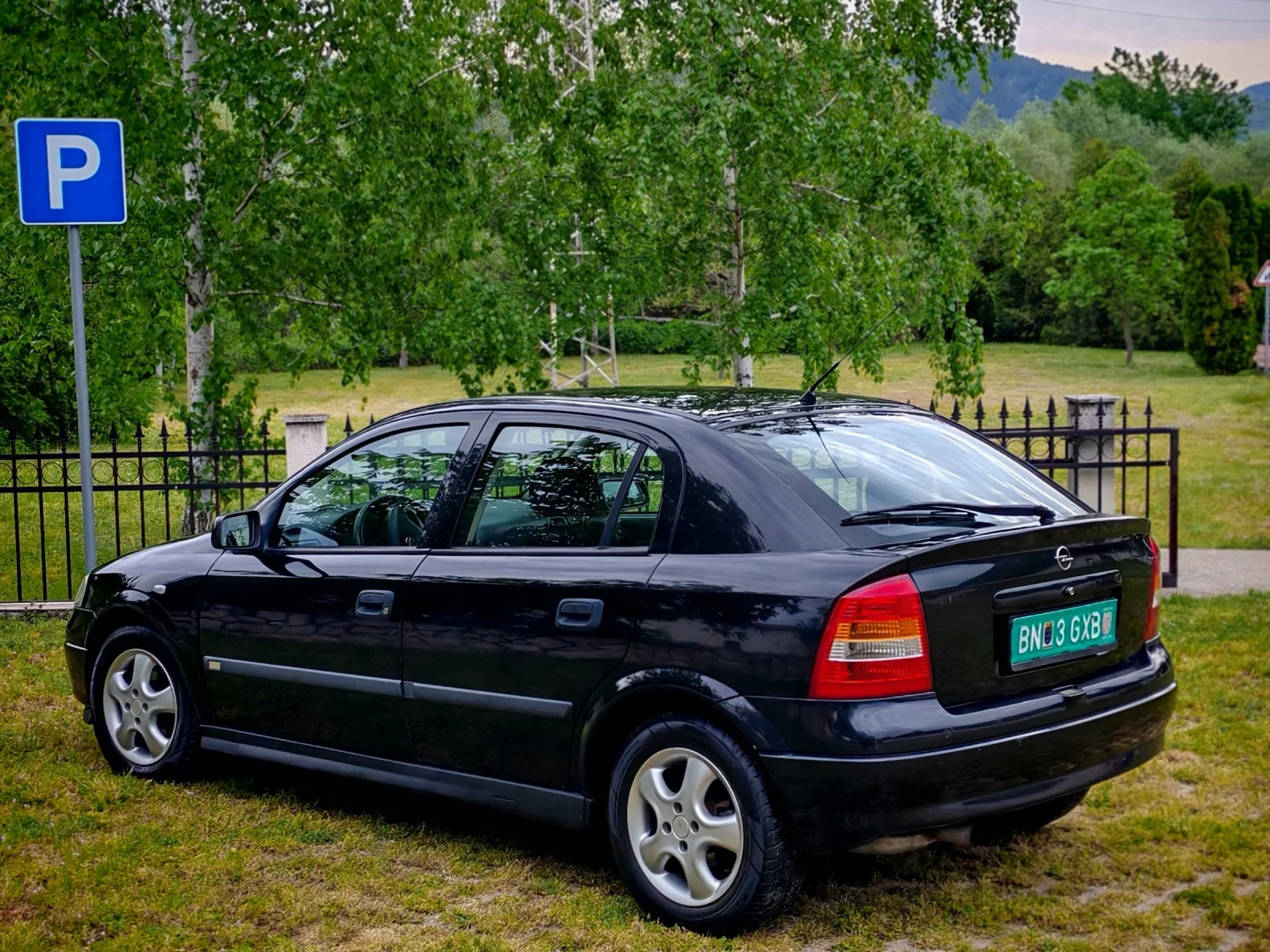 Opel Astra 1.6I 16V(101)* АВТОМАТИК* КЛИМАТИК* НОВ ВНОС* , снимка 4 - Автомобили и джипове - 54477897