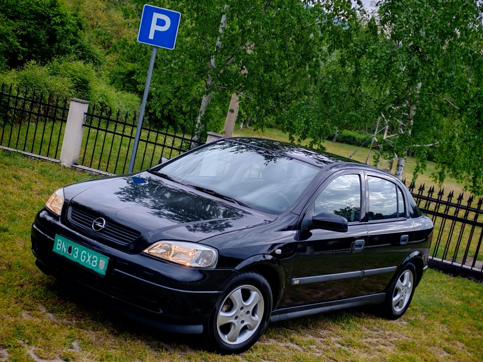 Opel Astra 1.6I 16V(101)* АВТОМАТИК* КЛИМАТИК* НОВ ВНОС* , снимка 2 - Автомобили и джипове - 54477897