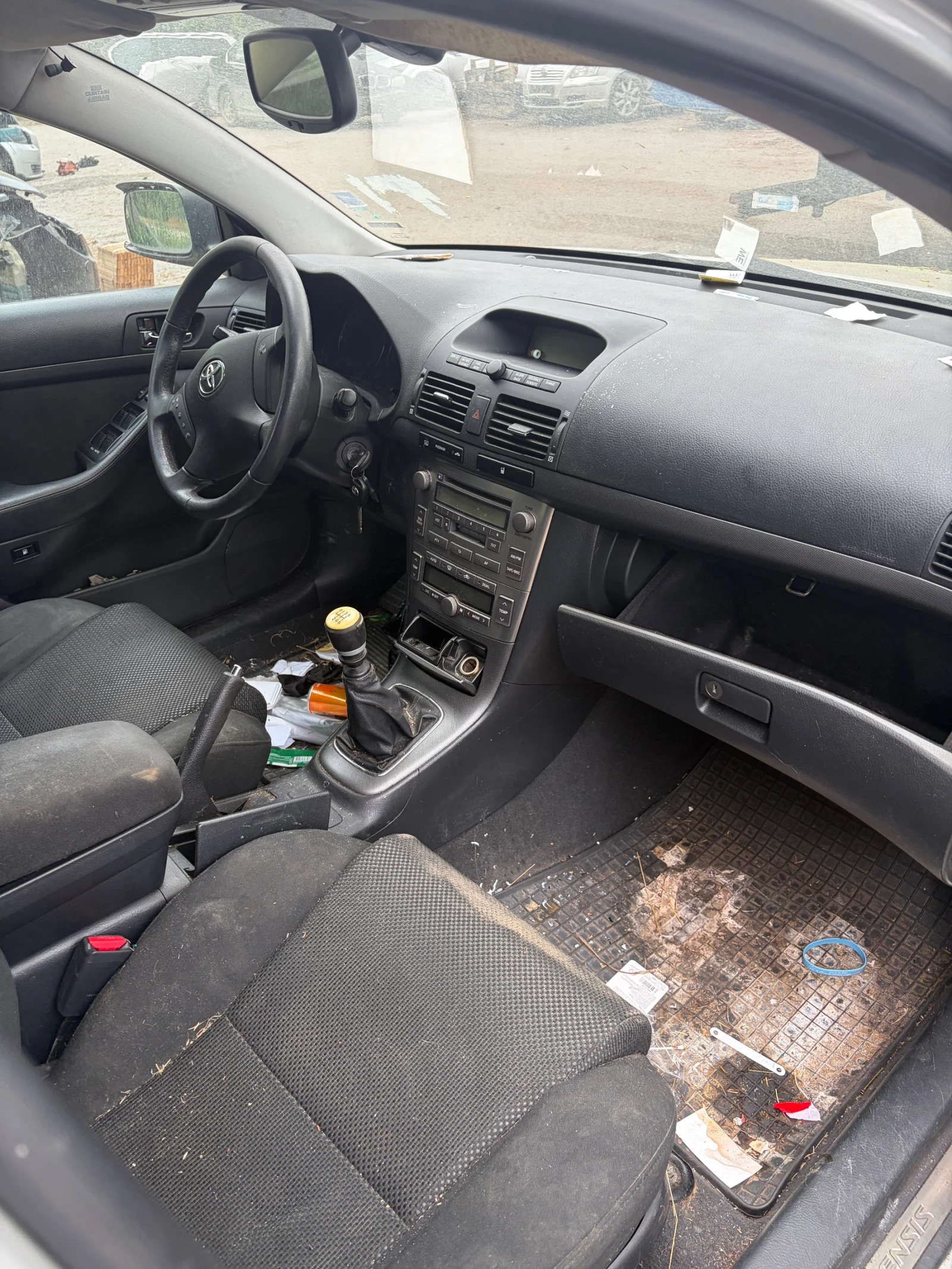 Toyota Avensis D4D, снимка 5 - Автомобили и джипове - 54479438
