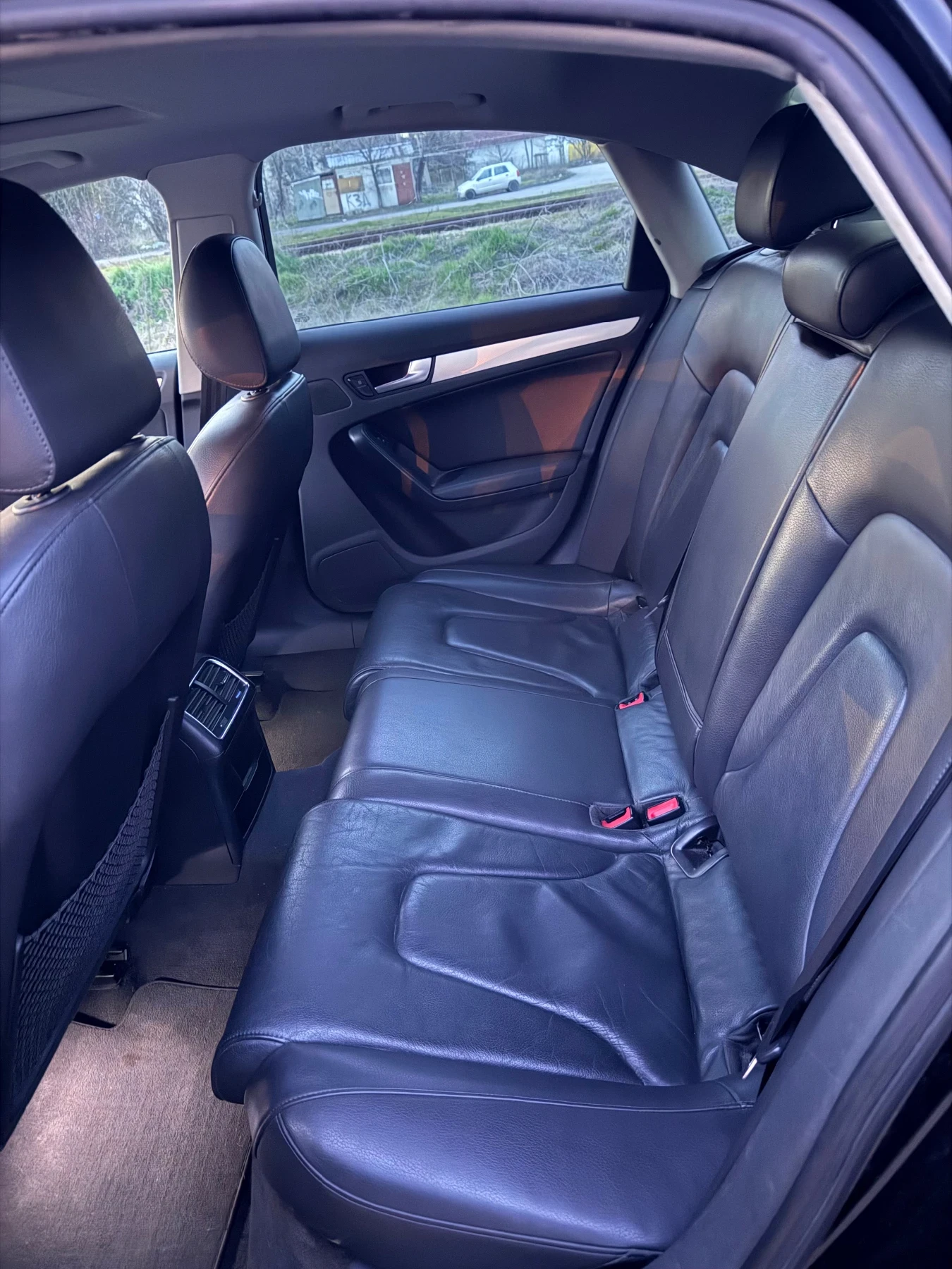 Audi A4 2TFSI, снимка 7 - Автомобили и джипове - 54544193