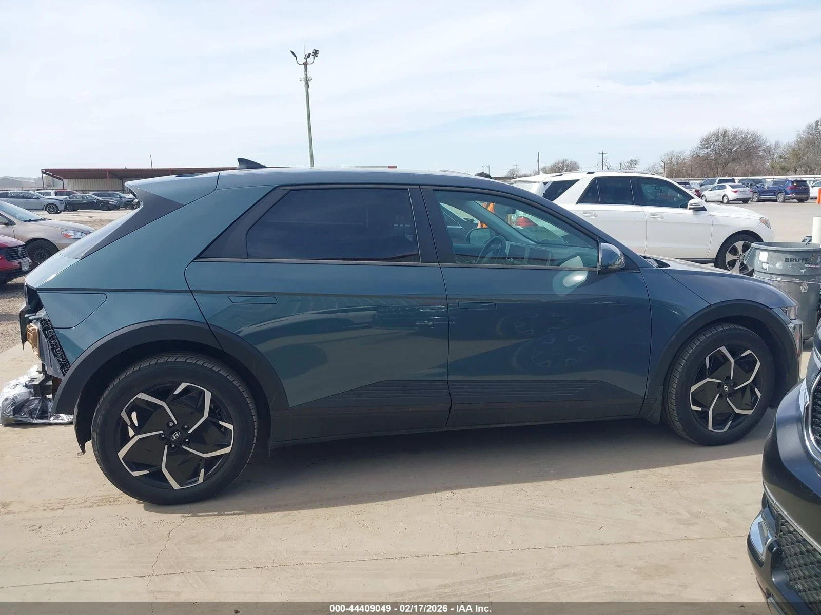 Hyundai Ioniq 5 SE * AWD* Сменен ICCU, снимка 7 - Автомобили и джипове - 54616527
