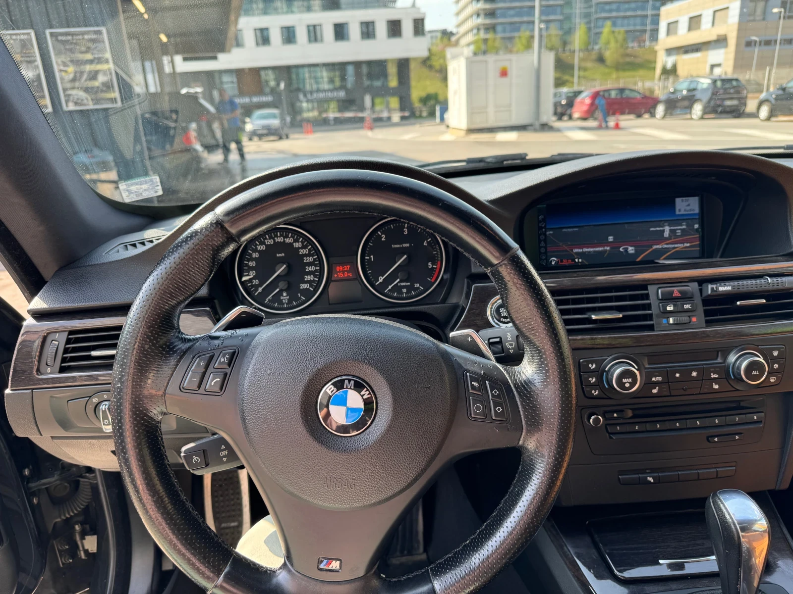 BMW 330, снимка 8 - Автомобили и джипове - 54654629