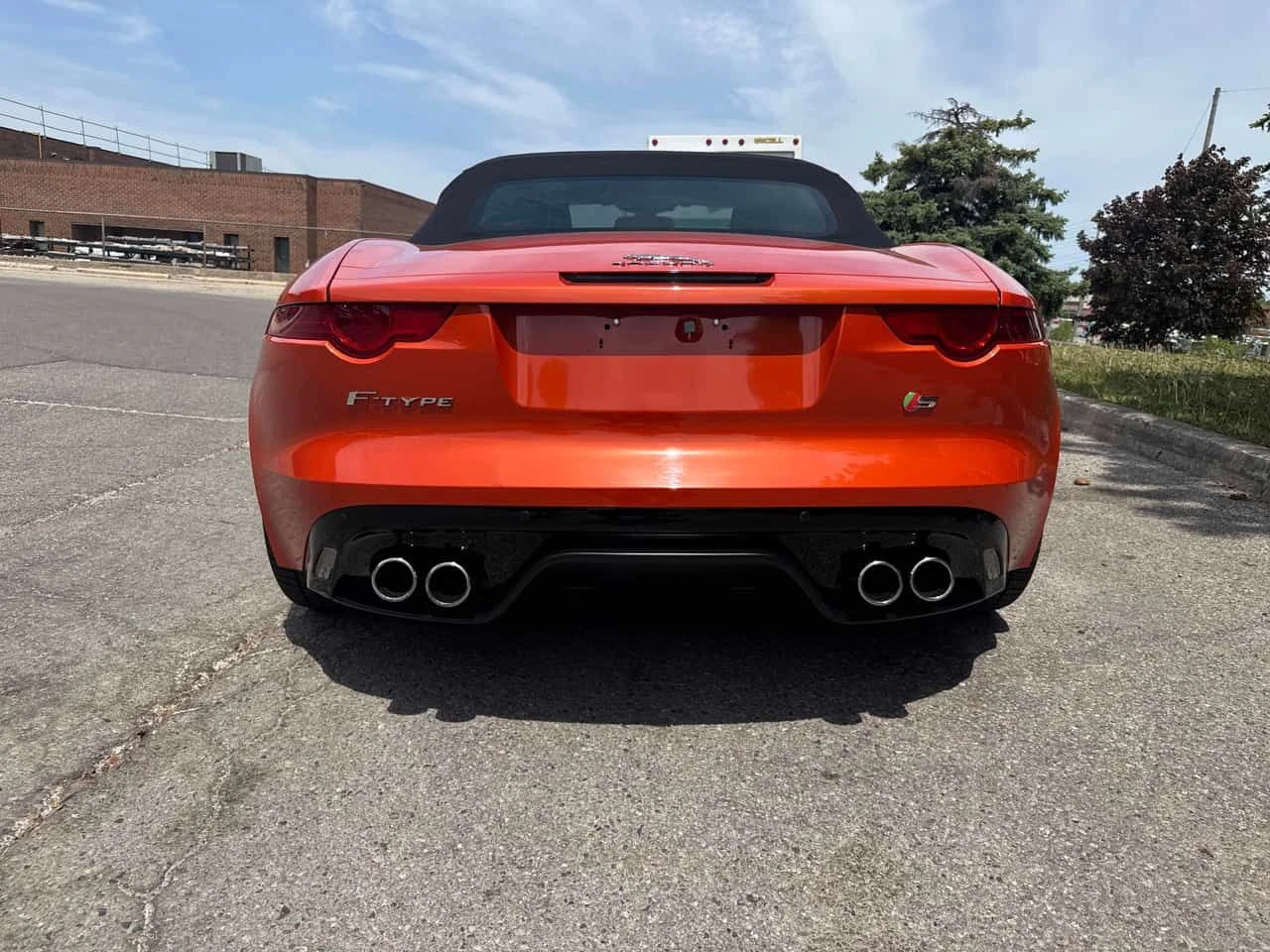 Jaguar F-Type * V8 S * АВТОКРЕДИТ БЕЗ ПЪРВОНАЧАЛНА ВНОСКА* , снимка 4 - Автомобили и джипове - 54803876