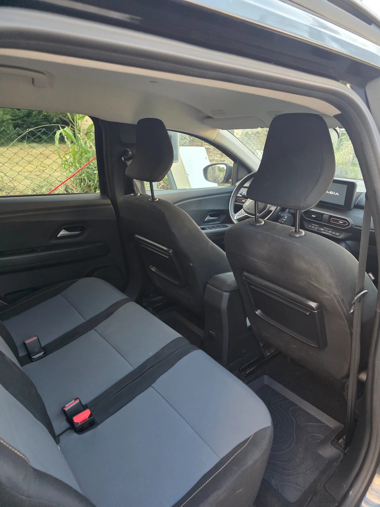 Dacia Jogger ECO-G Extreme, снимка 9 - Автомобили и джипове - 55007347