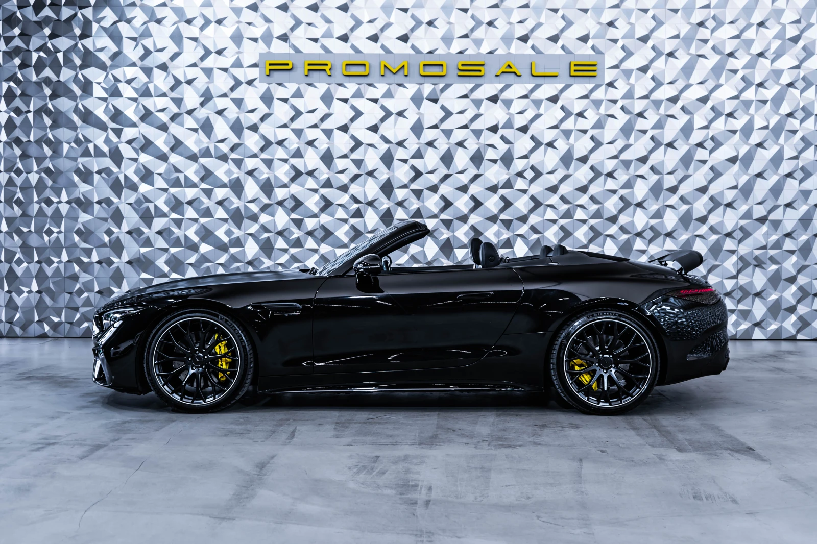 Mercedes-Benz SL 63 AMG 4M+ Carbon* Night* Burm, снимка 3 - Автомобили и джипове - 55011933
