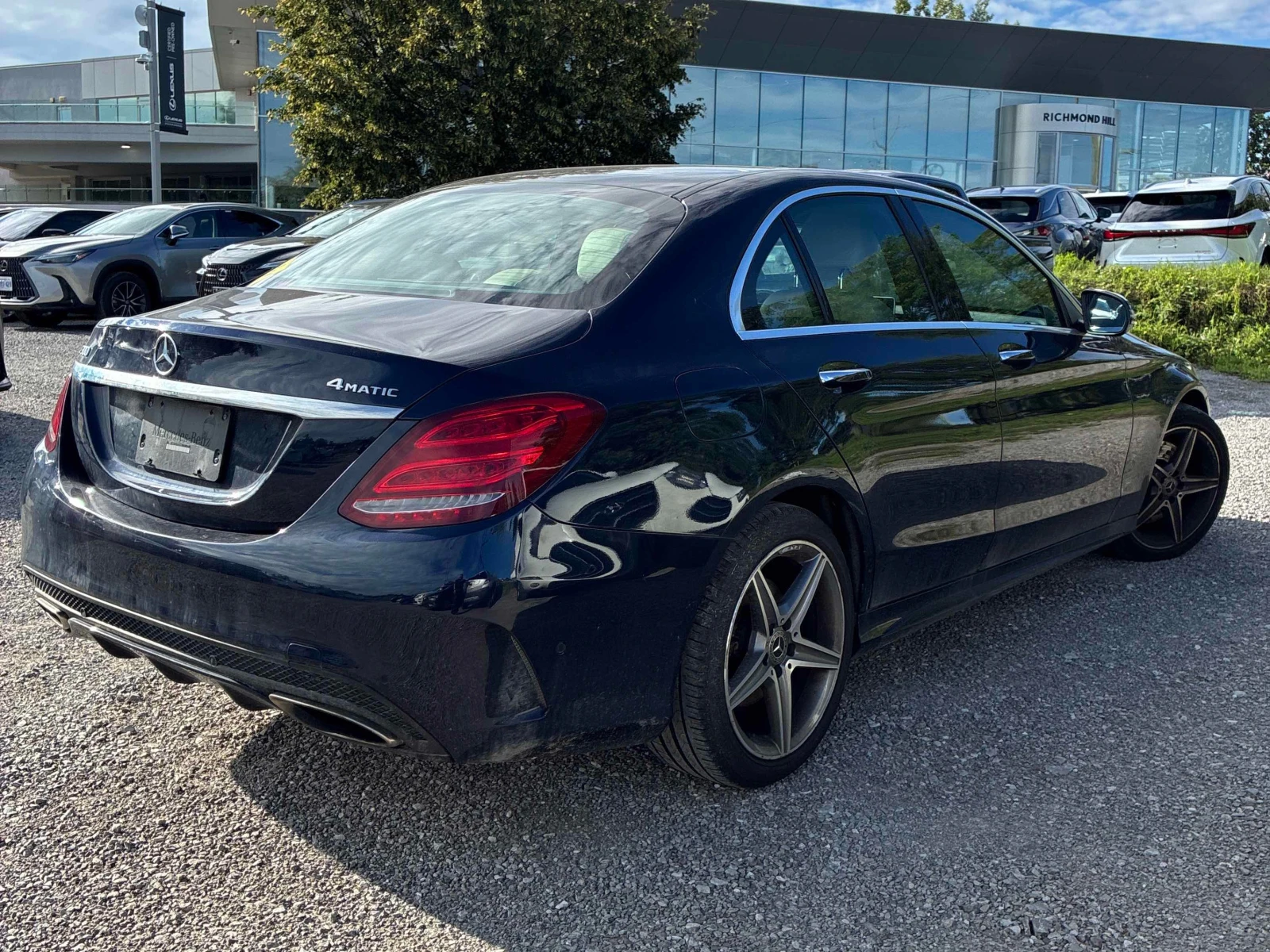 Mercedes-Benz C 300 * АВТОКРЕДИТ * ГЛАВНО ПРЕДСТАВИТЕЛСТВО, снимка 4 - Автомобили и джипове - 56073748