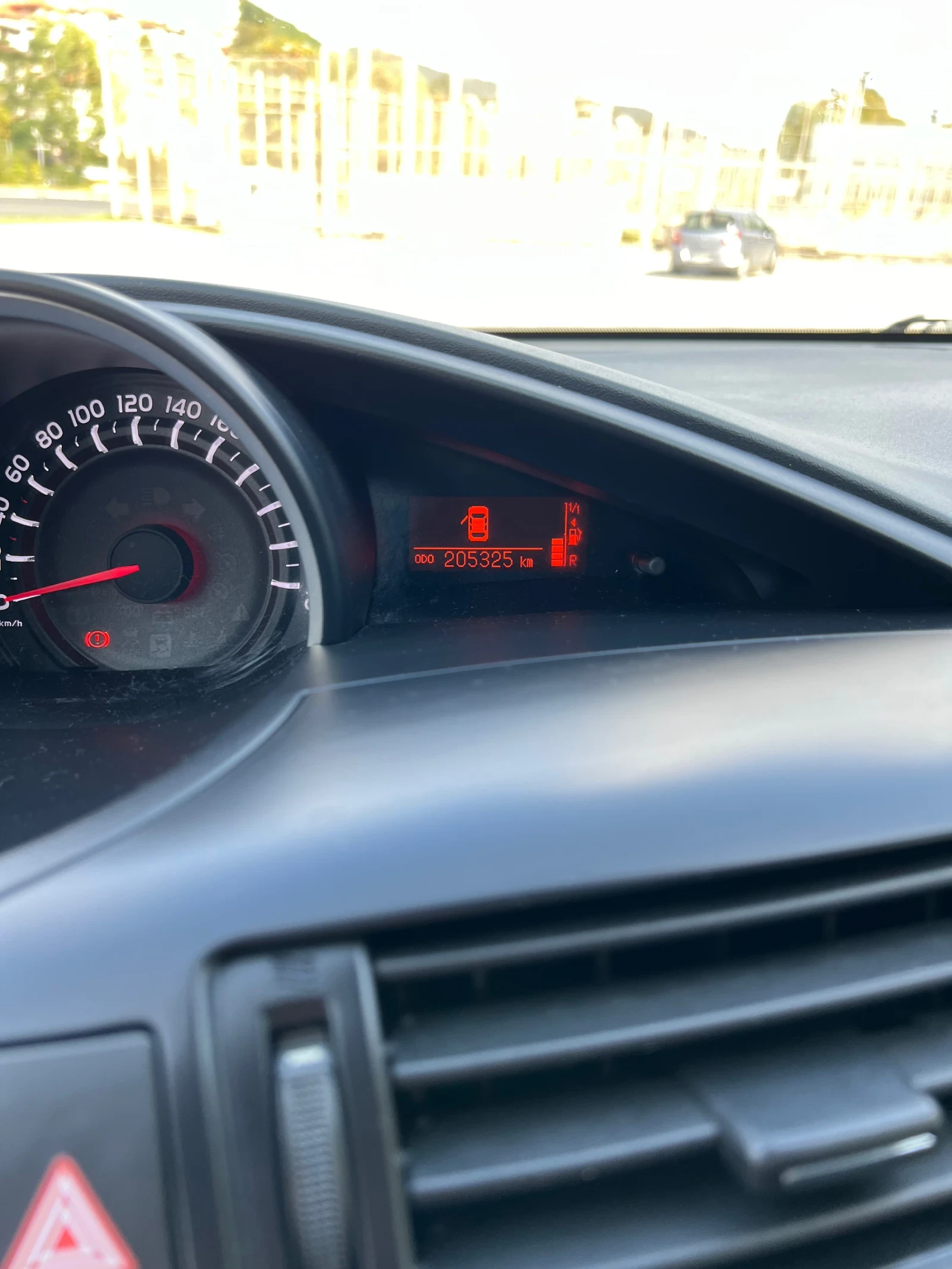 Toyota Verso, снимка 13 - Автомобили и джипове - 56572883