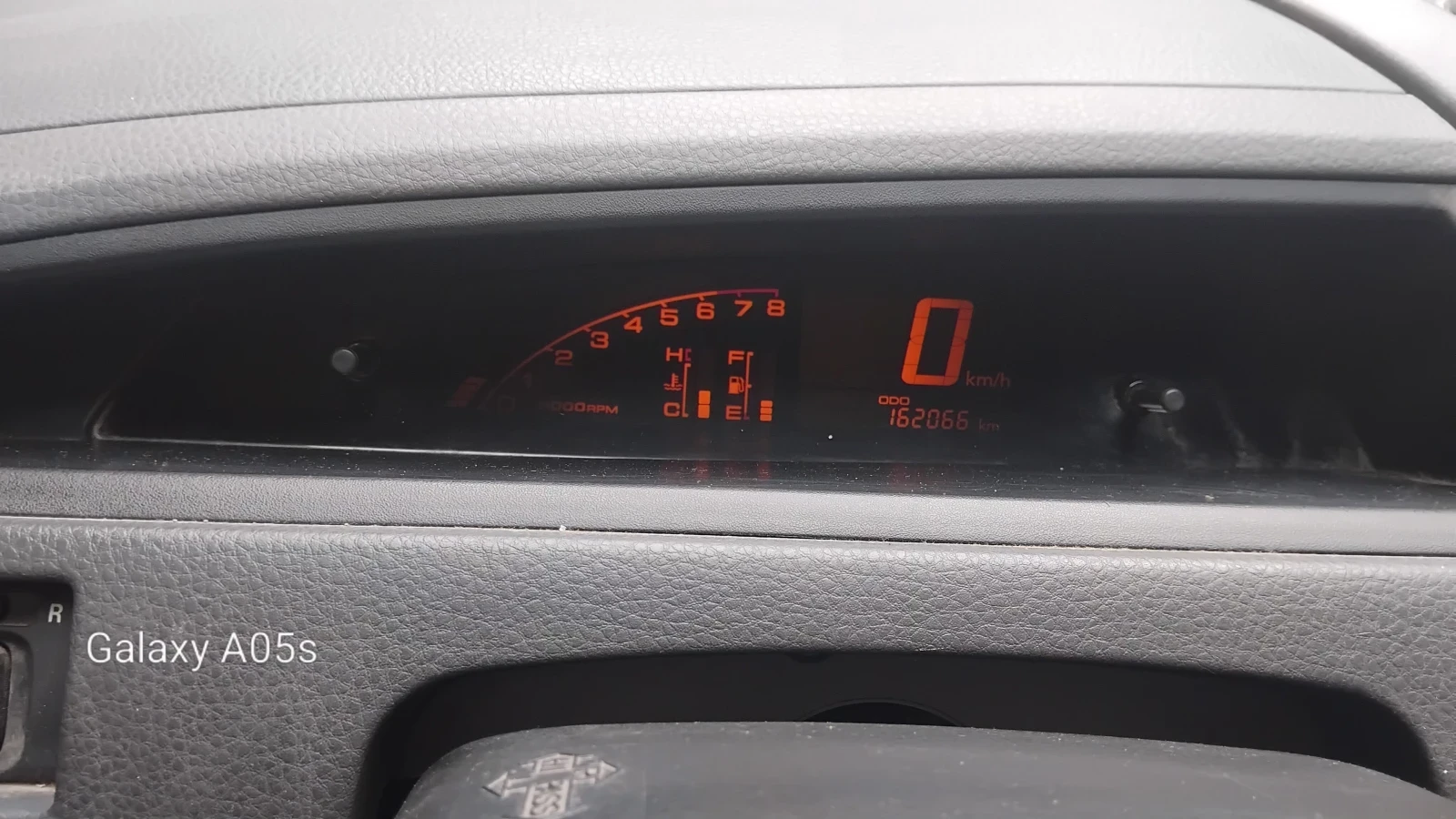 Suzuki Liana 1.6, снимка 6 - Автомобили и джипове - 56623215