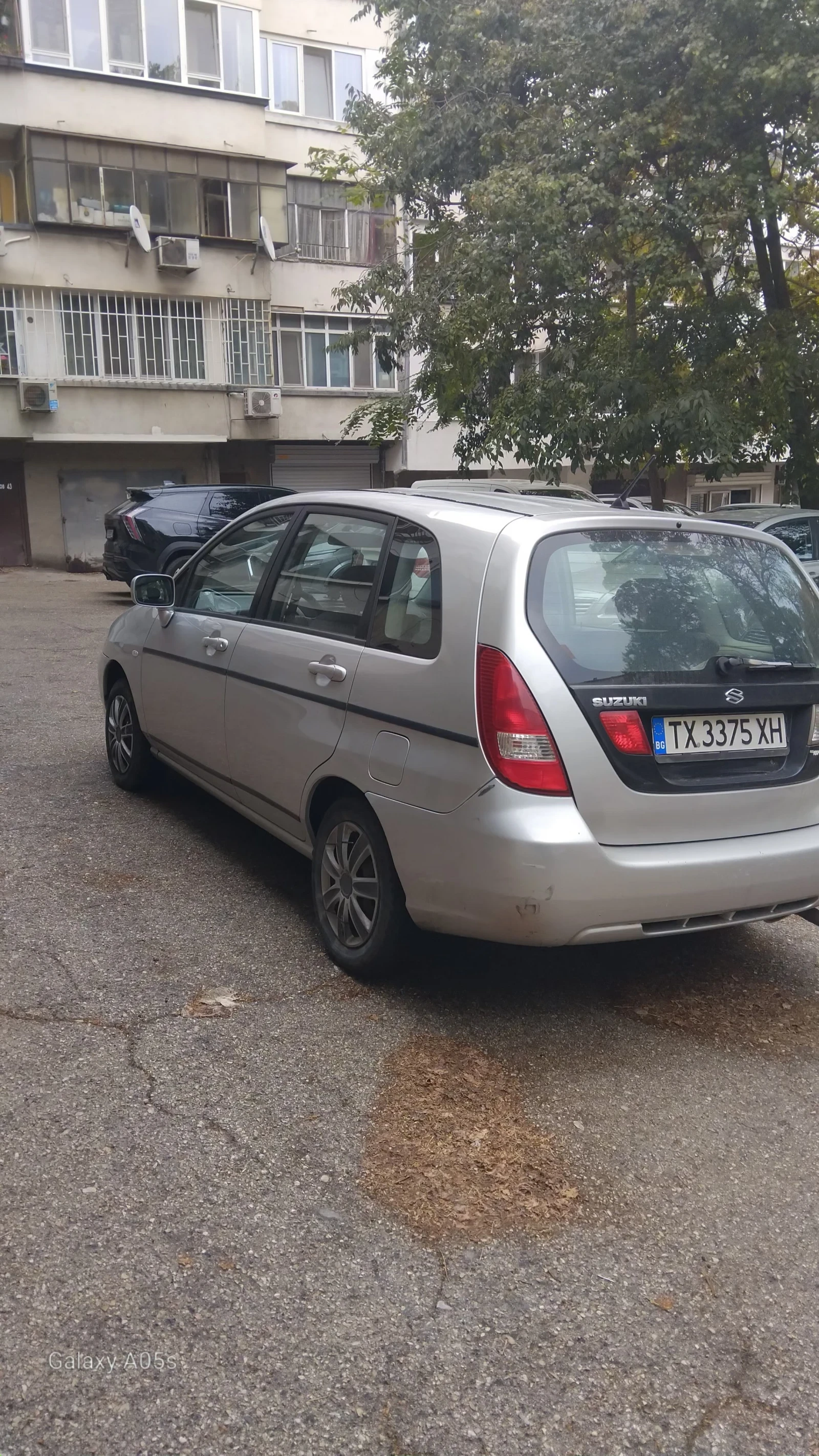 Suzuki Liana 1.6, снимка 4 - Автомобили и джипове - 56623215