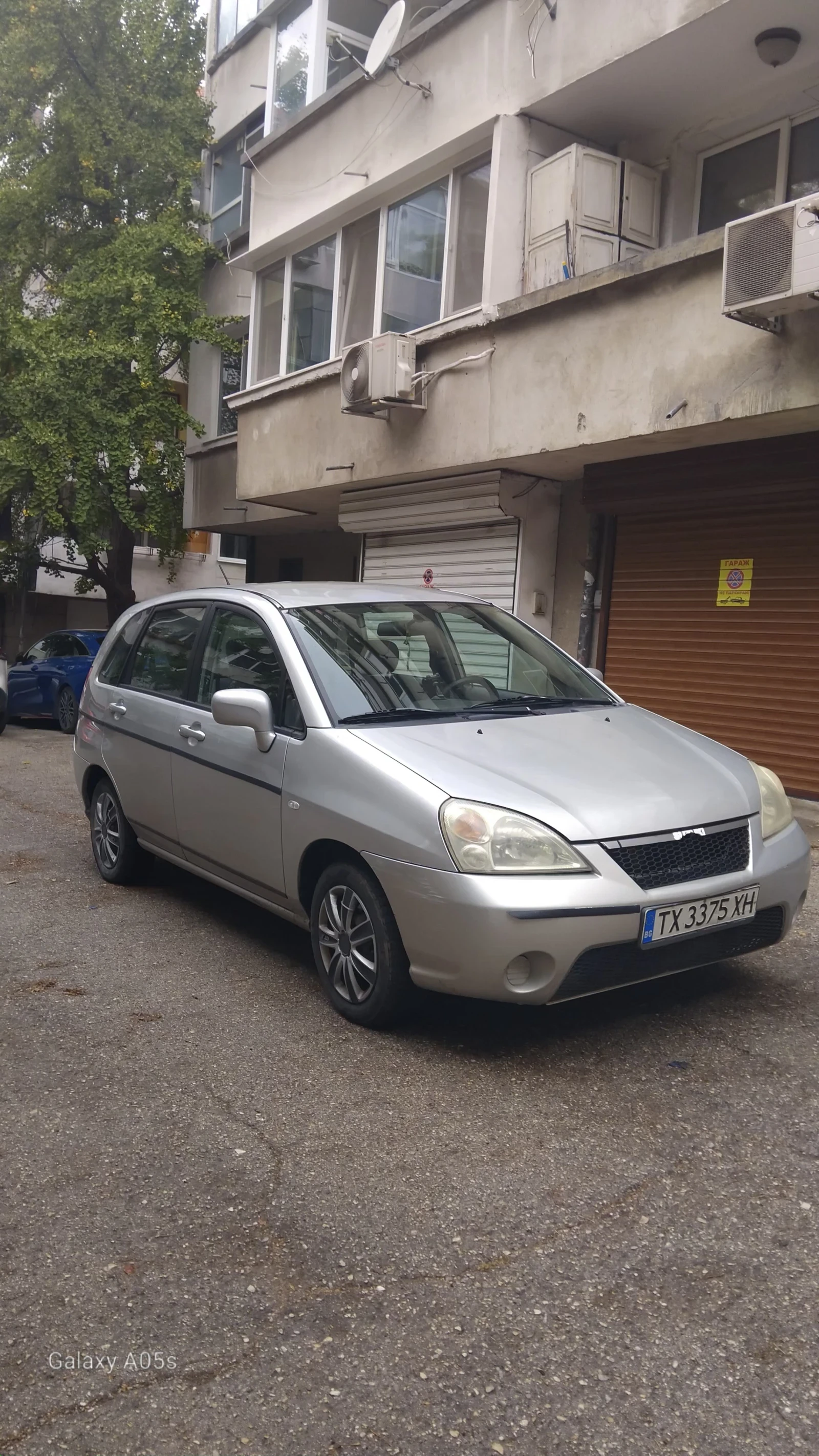 Suzuki Liana 1.6, снимка 2 - Автомобили и джипове - 56623215