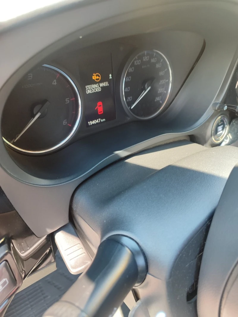 Mitsubishi Outlander 2.2D 4x4, снимка 8 - Автомобили и джипове - 47469862