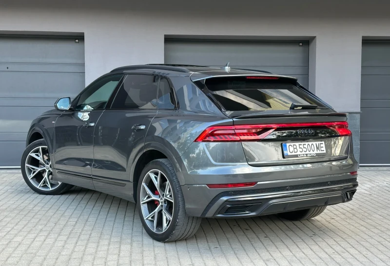 Audi Q8 50TDI Matrix / B&O / S line / Distronic, снимка 6 - Автомобили и джипове - 50036953