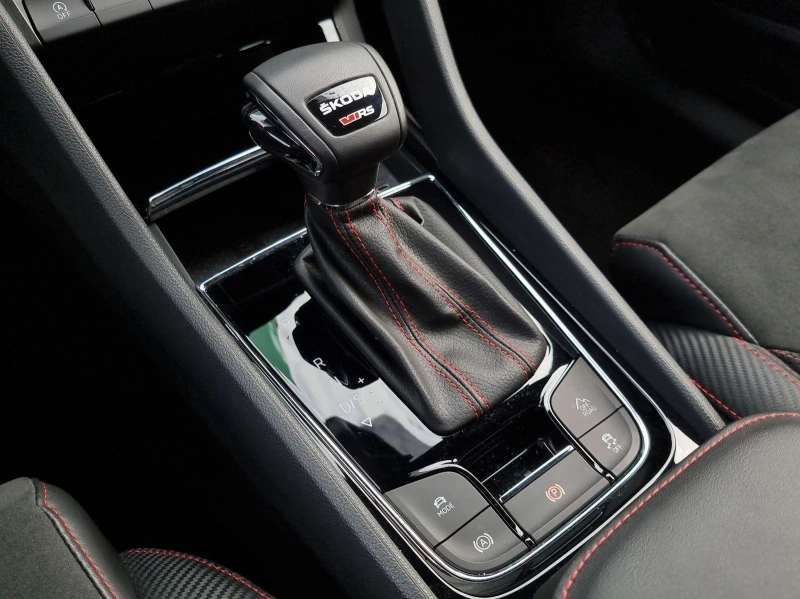 Skoda Kodiaq 2.0TSI* RS* 4X4* DSG* * MEMORY* LED* CARPLAY* , снимка 9 - Автомобили и джипове - 52441397