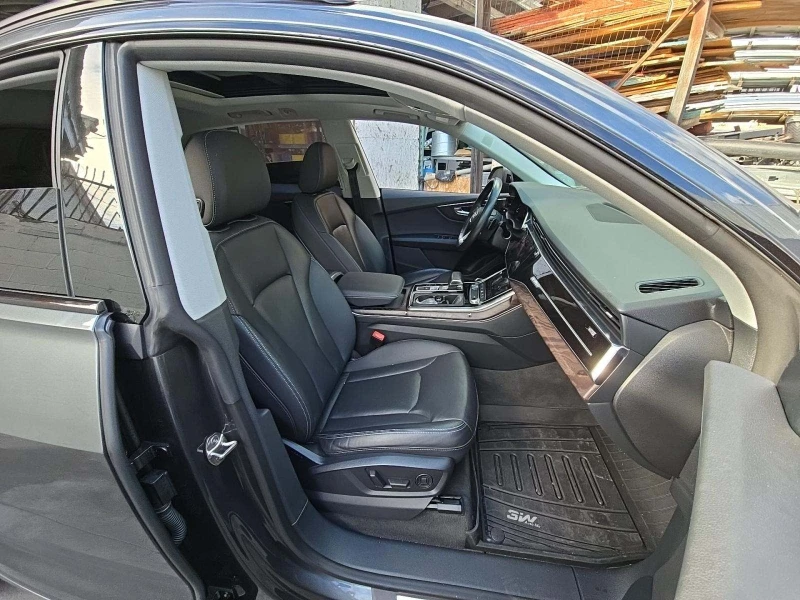Audi Q8 Premium Plus, снимка 9 - Автомобили и джипове - 52518226