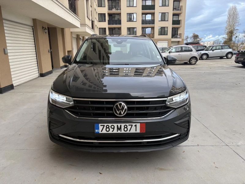 VW Tiguan Facelift, Distronic, Front Assist, История-88КМ, снимка 7 - Автомобили и джипове - 53055467