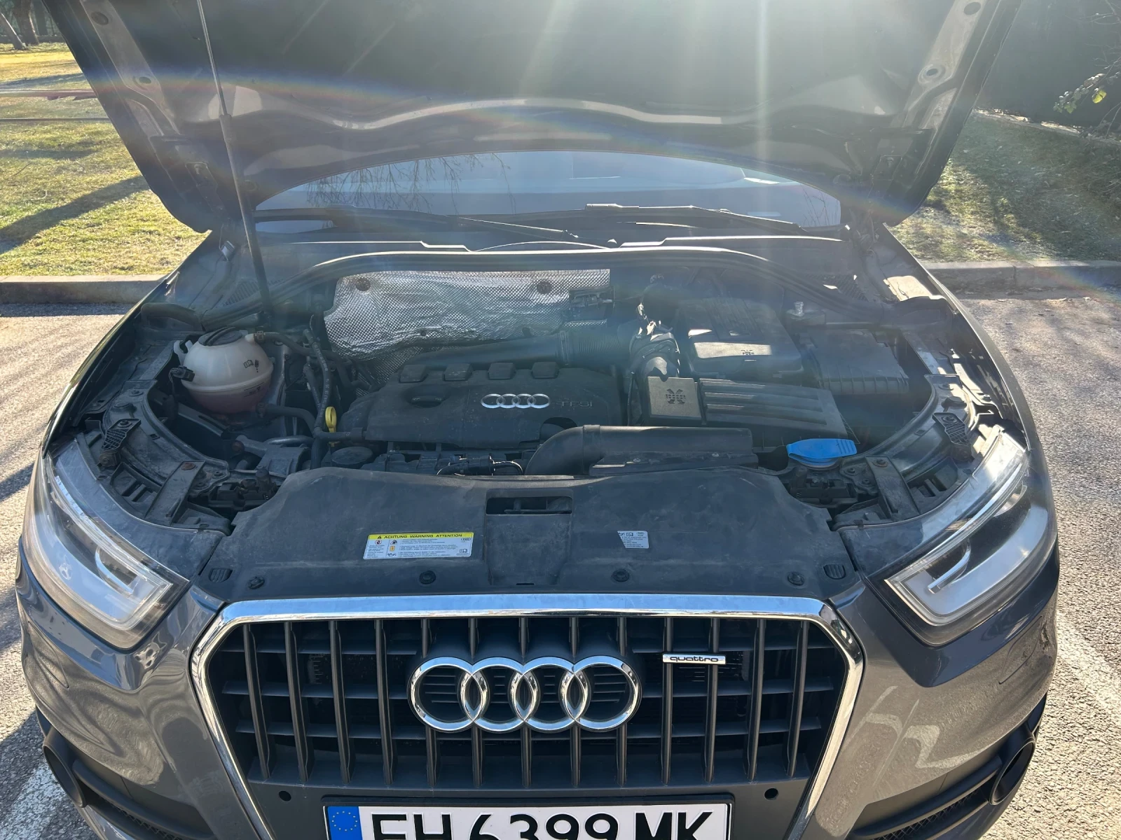 Audi Q3 2.0TFSI, снимка 5 - Автомобили и джипове - 53705344