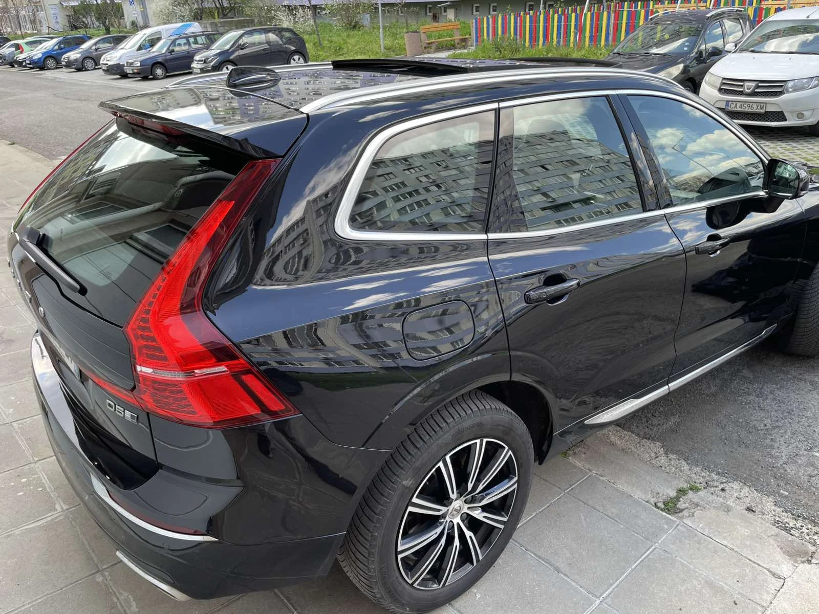 Volvo XC60 D5/Inscription/4x4/235кс/Панорама, снимка 5 - Автомобили и джипове - 53894589