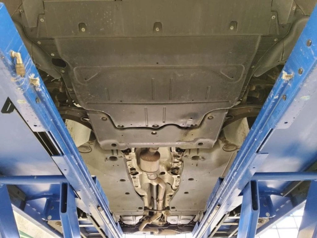 Volvo XC60 D5/Inscription/4x4/235кс/Панорама, снимка 17 - Автомобили и джипове - 53894589