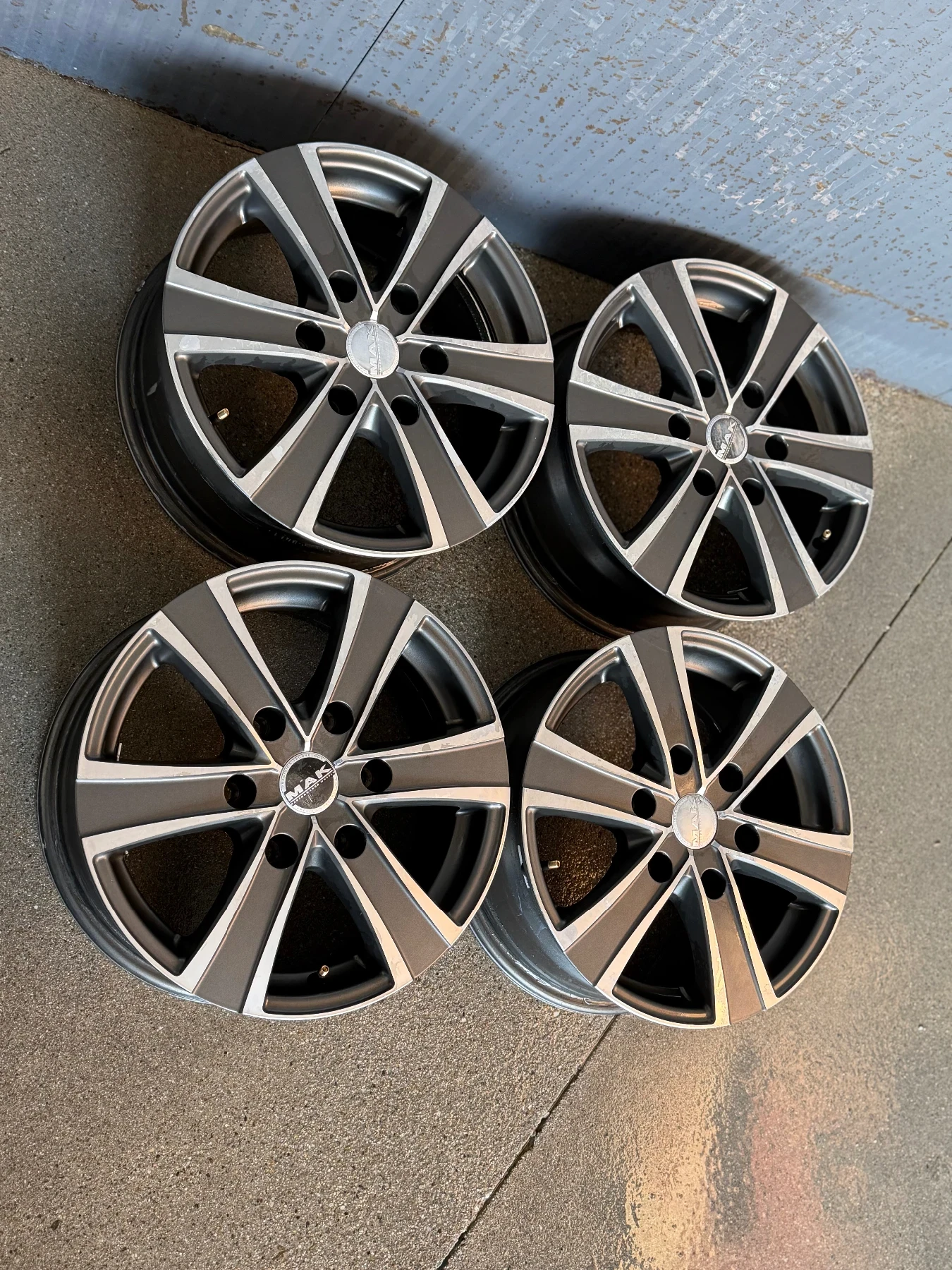 Mitsubishi Pajero 2.5, снимка 4 - Автомобили и джипове - 54155906