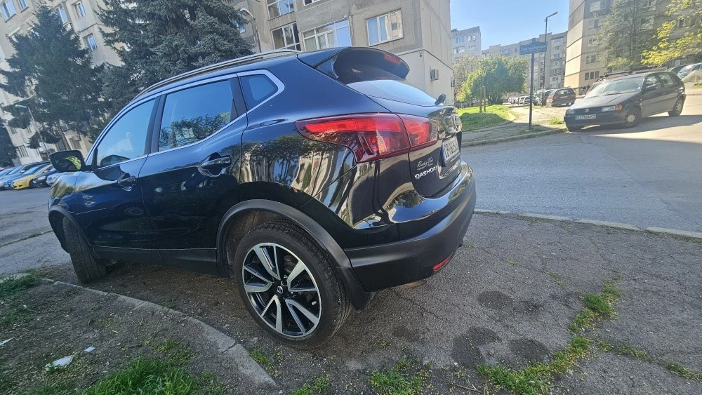 Nissan Qashqai, снимка 3 - Автомобили и джипове - 54356674
