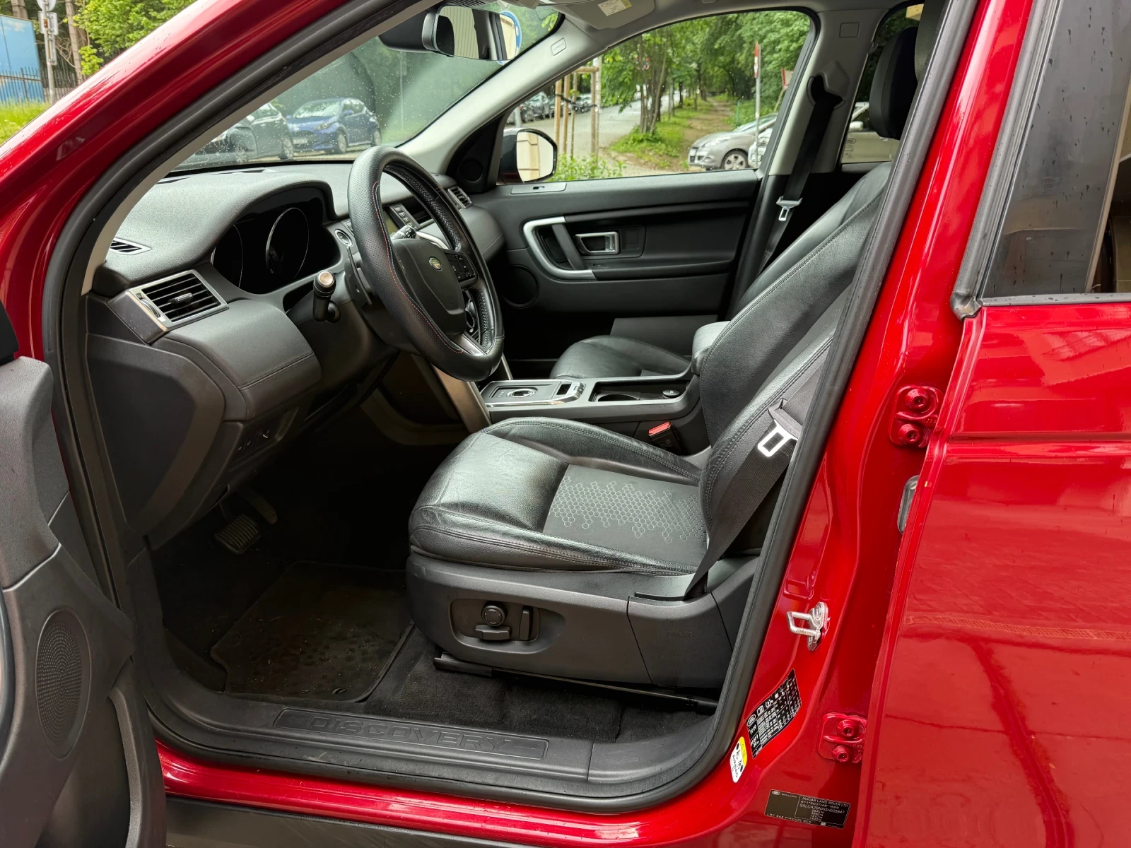 Land Rover Discovery 2.0 , снимка 9 - Автомобили и джипове - 54600031
