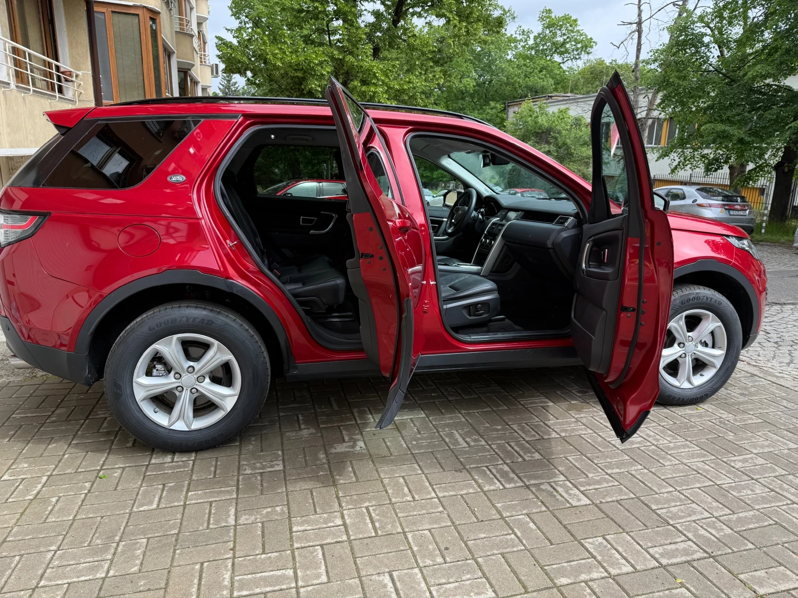 Land Rover Discovery 2.0 , снимка 5 - Автомобили и джипове - 54600031