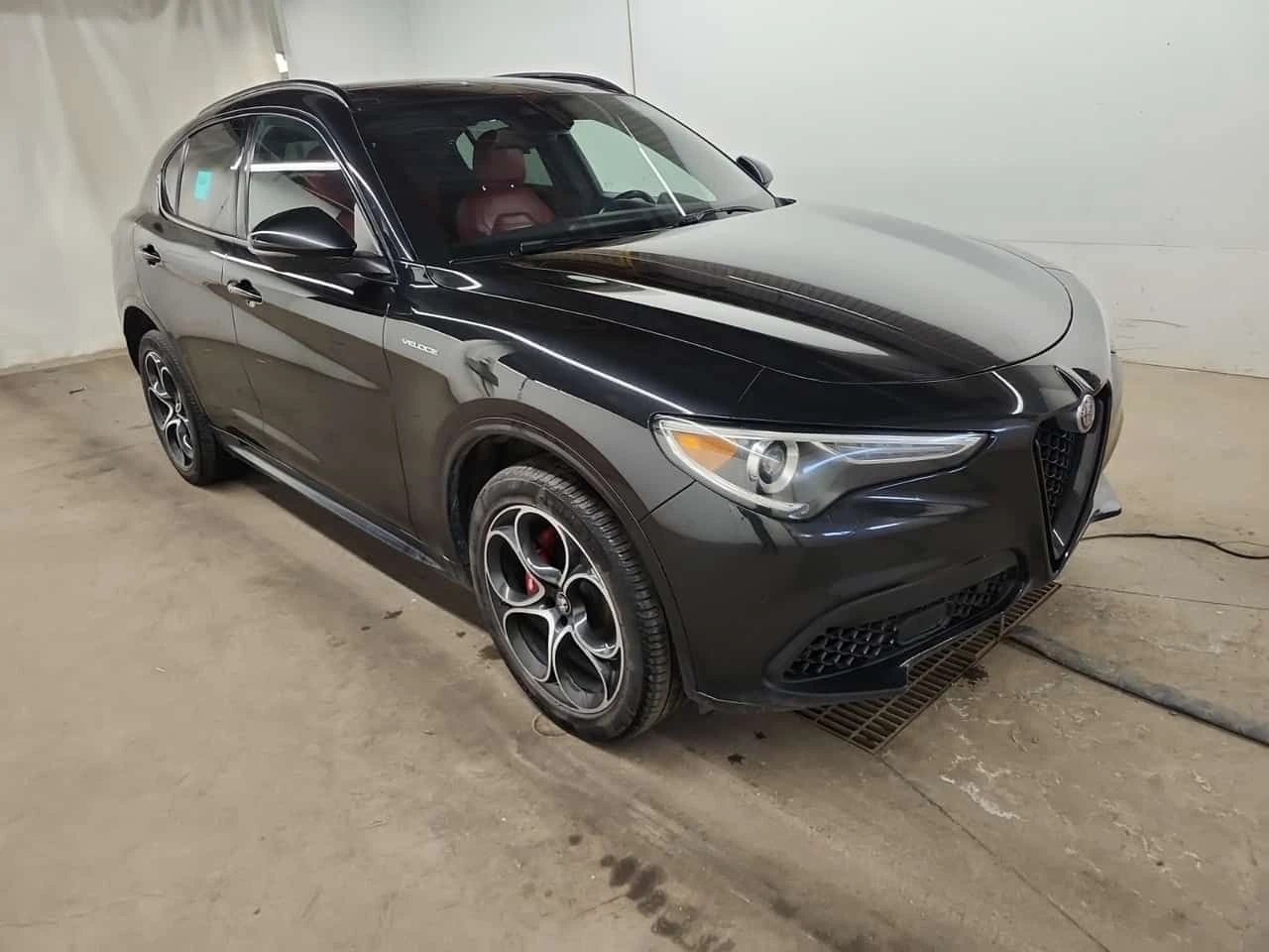 Alfa Romeo Stelvio * VELOCE* АВТОКРЕДИТ БЕЗ ПЪРВОНАЧАЛНА ВНОСКА* , снимка 2 - Автомобили и джипове - 54664945